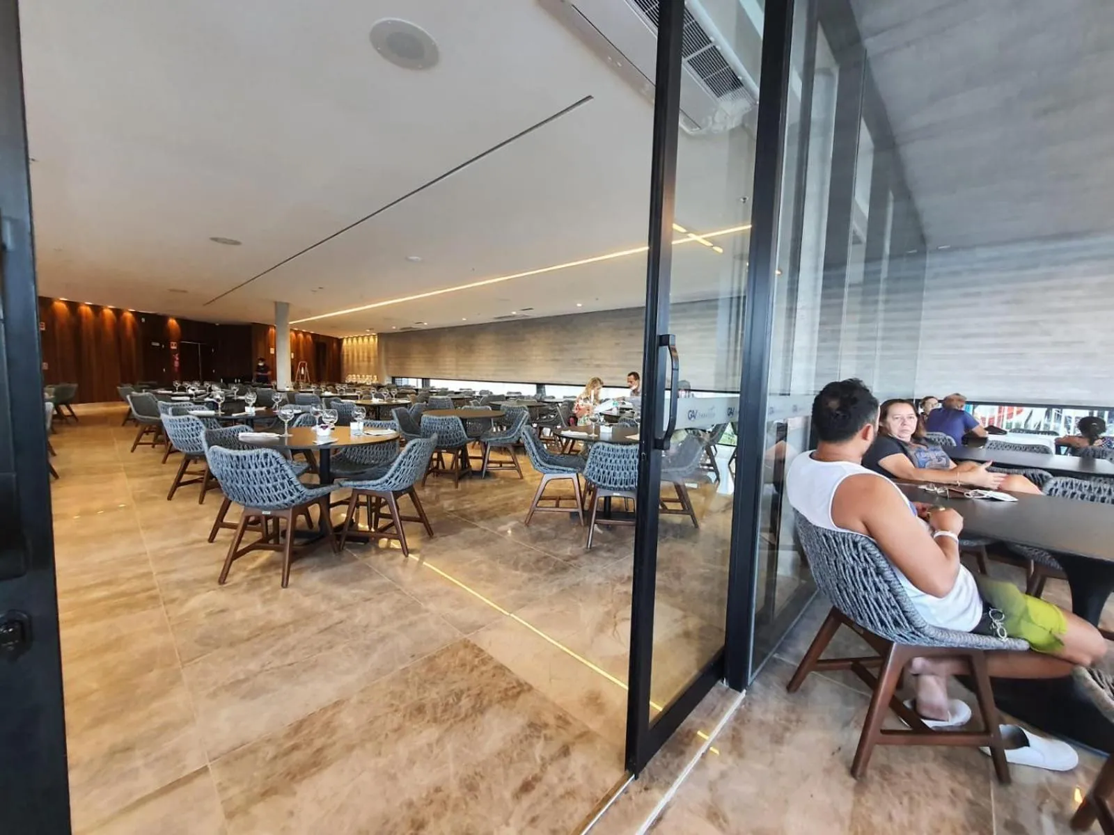 Restaurant/places to eat in Salinas Premium Resort cobertura vista mar