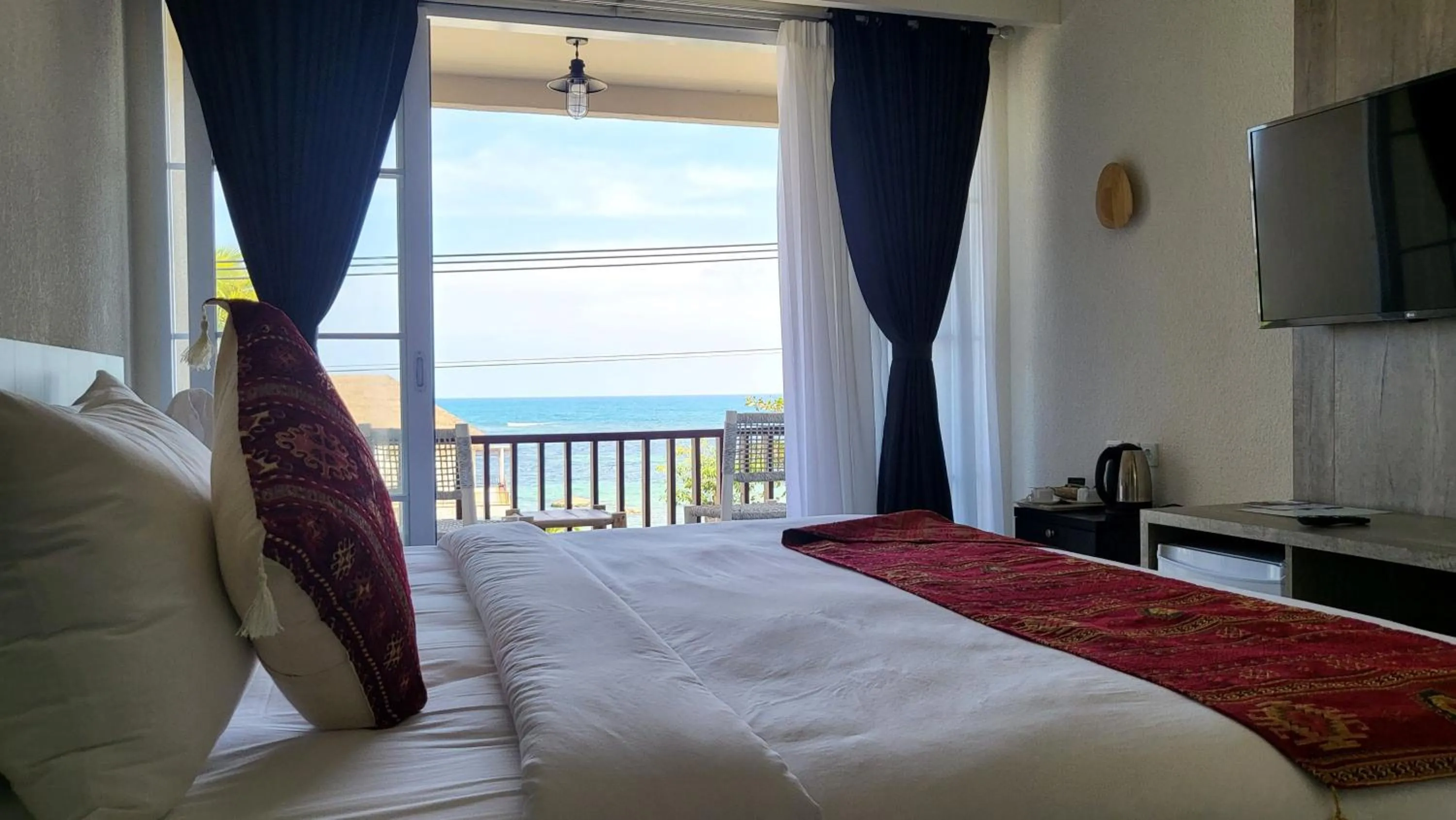 Bed in Adiwana Jelita Sejuba Natuna