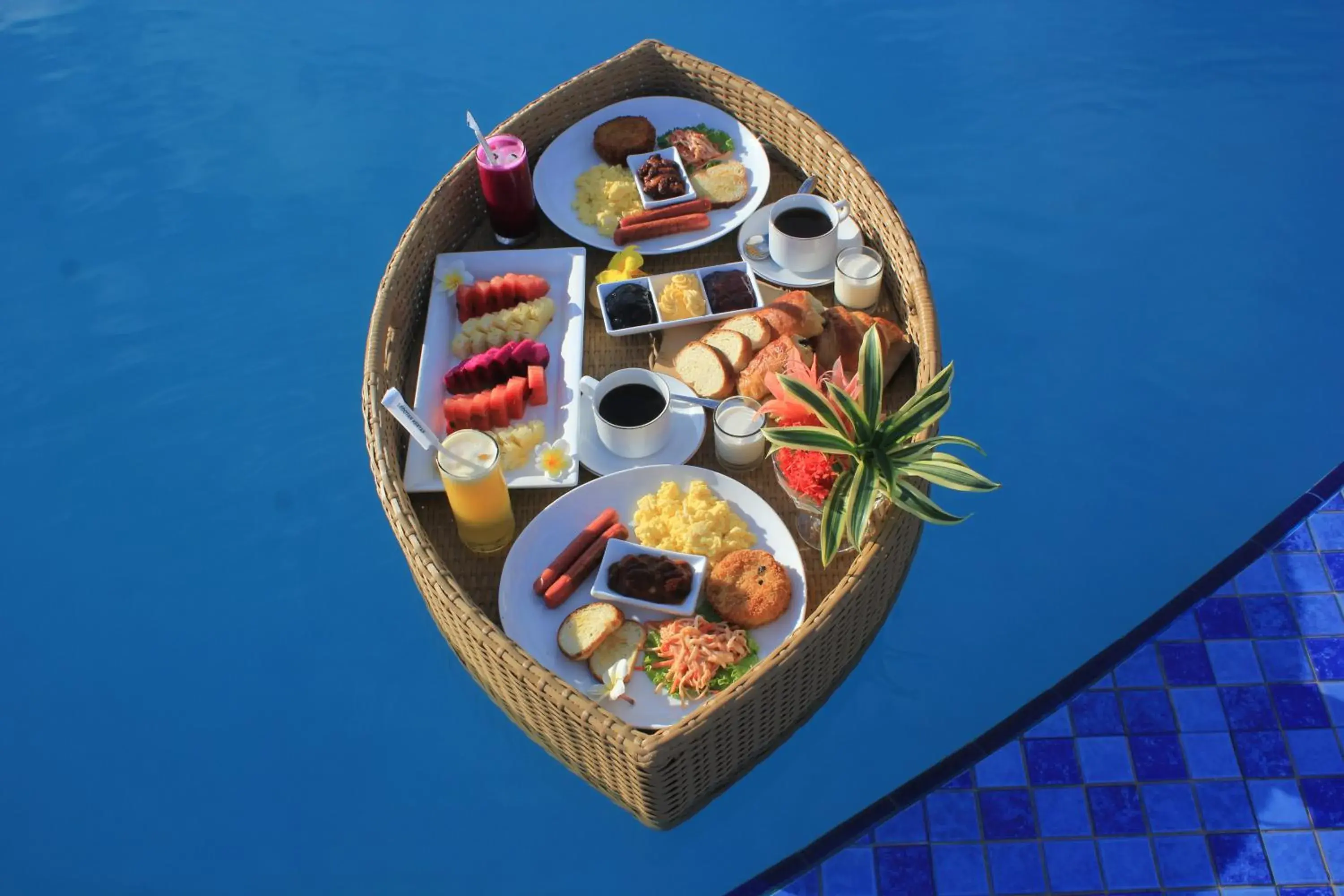 Food and drinks in Adiwana Jelita Sejuba Natuna Food and drinks in Adiwana Jelita Sejuba Natuna