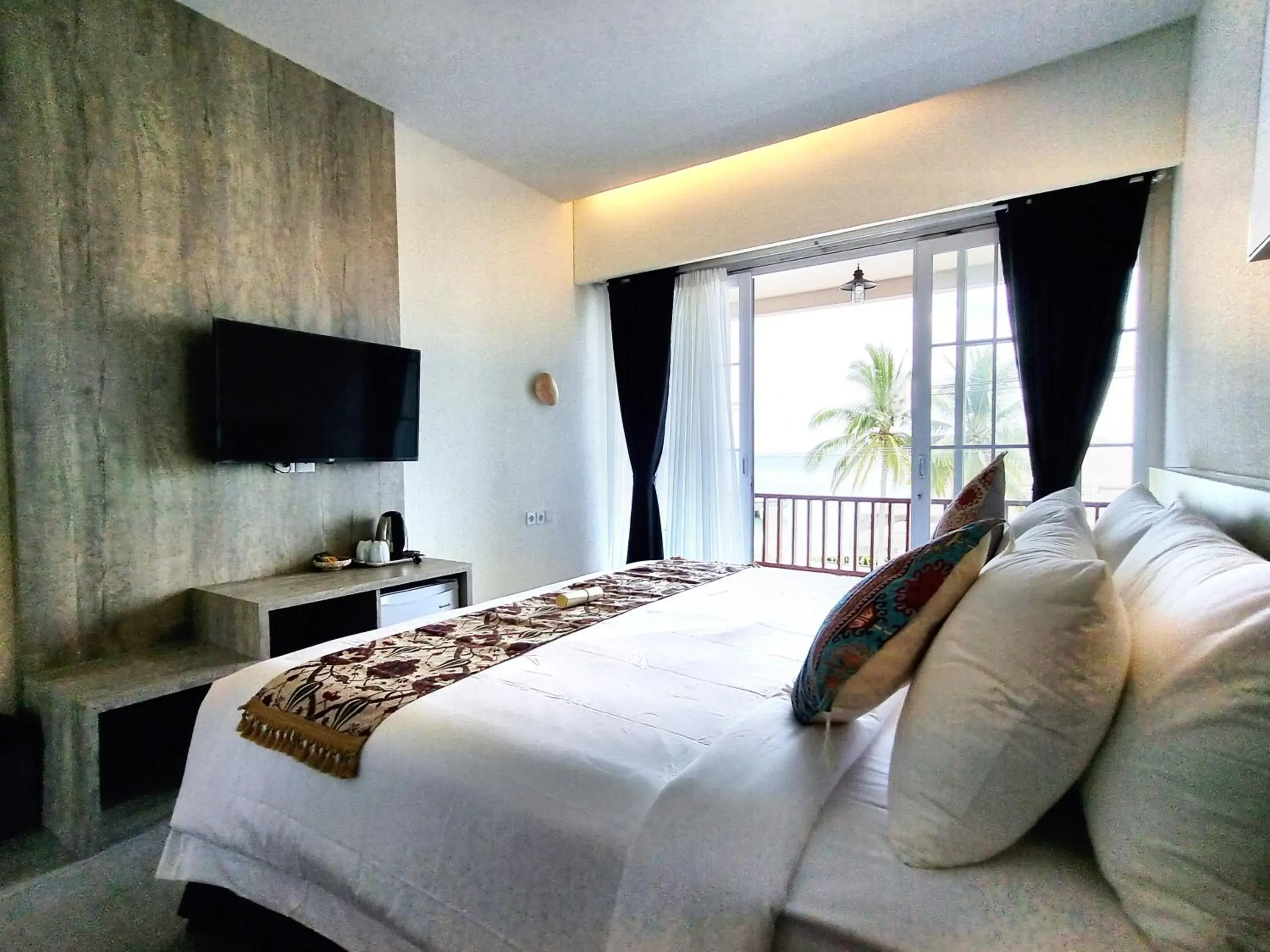 TV and multimedia, Bed in Adiwana Jelita Sejuba Natuna TV and multimedia, Bed in Adiwana Jelita Sejuba Natuna