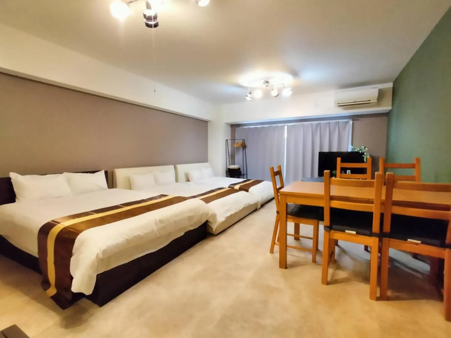 Photo of the whole room, Bed in Arkadia ef