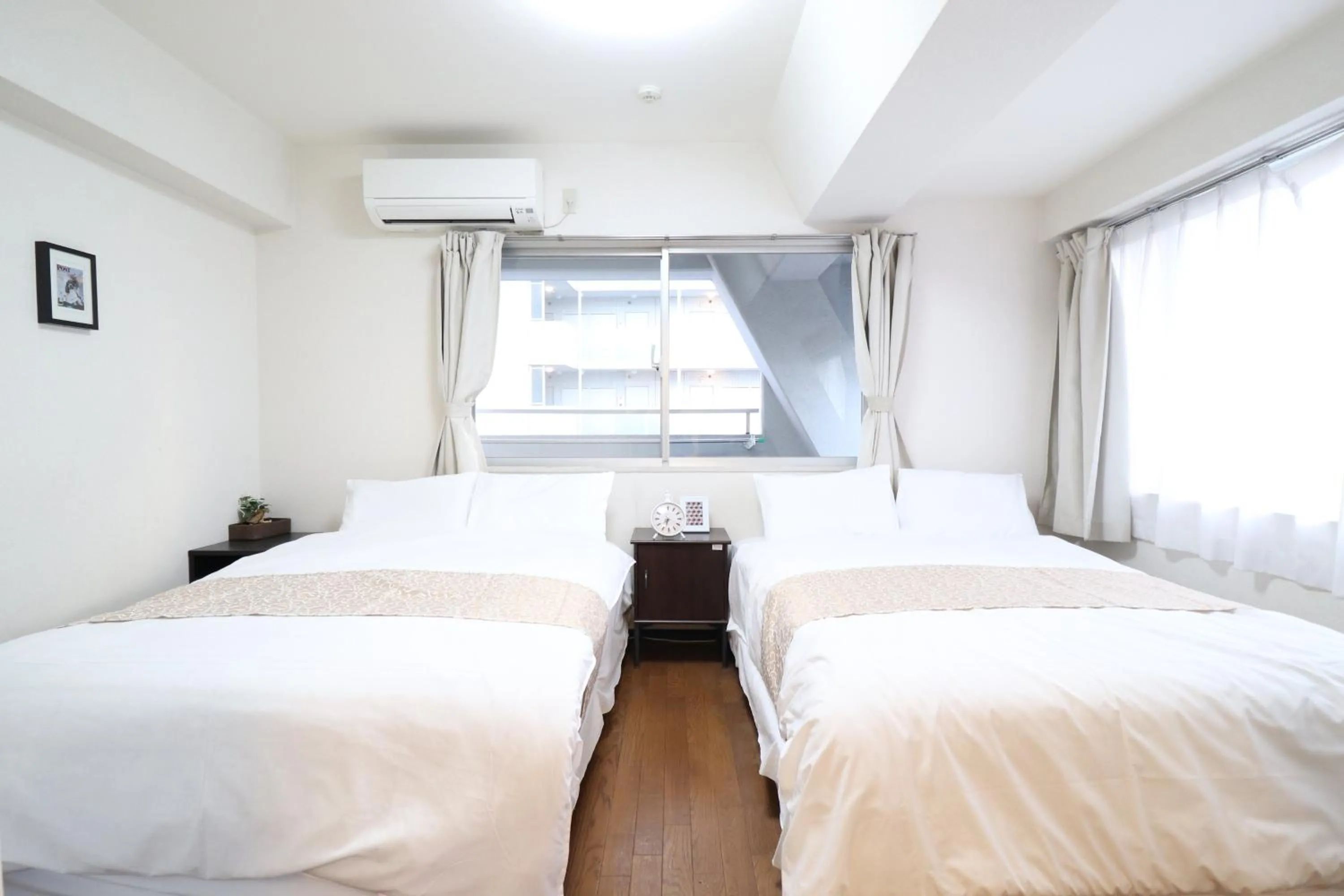 Bedroom, Bed in Arkadia ef