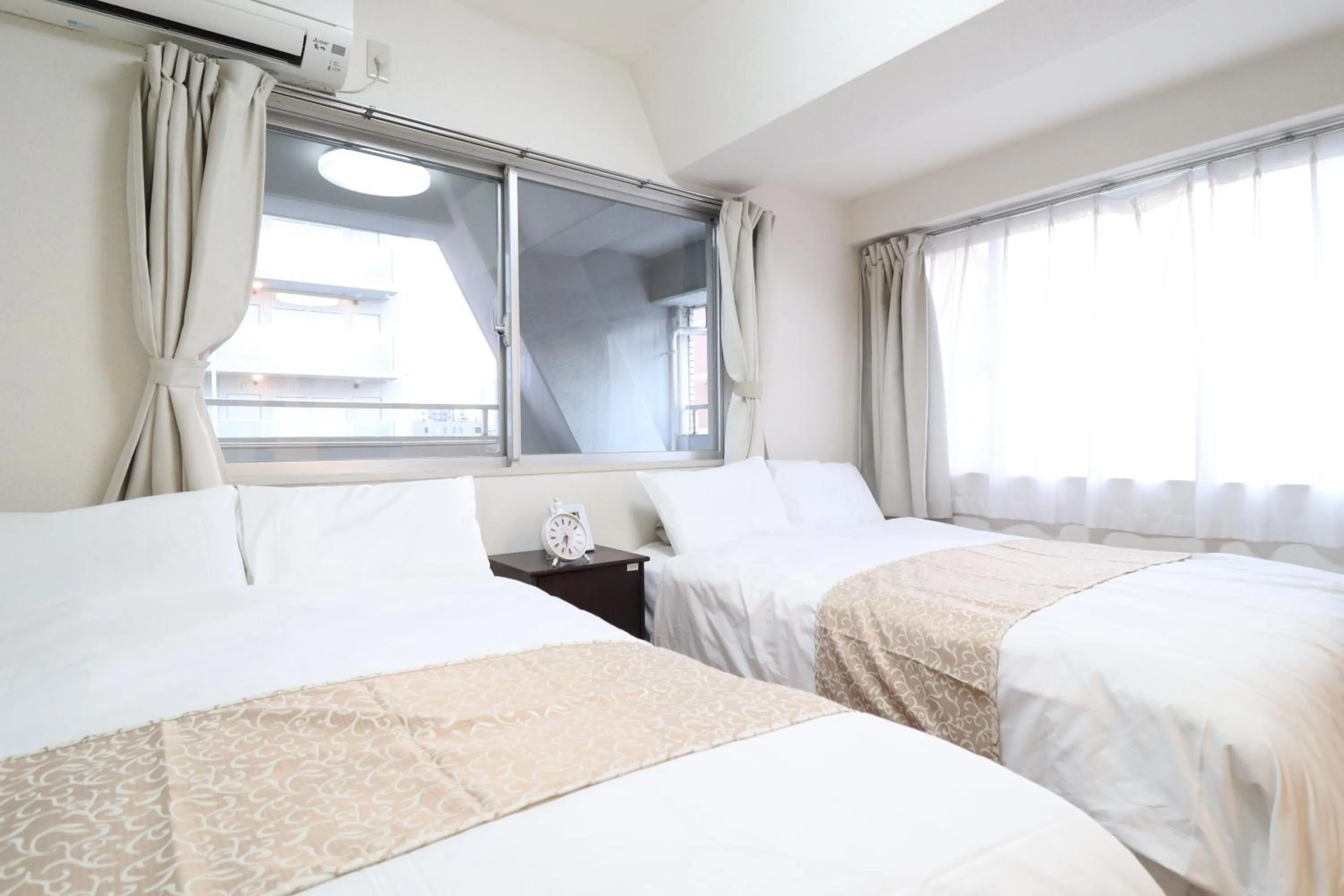 Bedroom, Bed in Arkadia ef