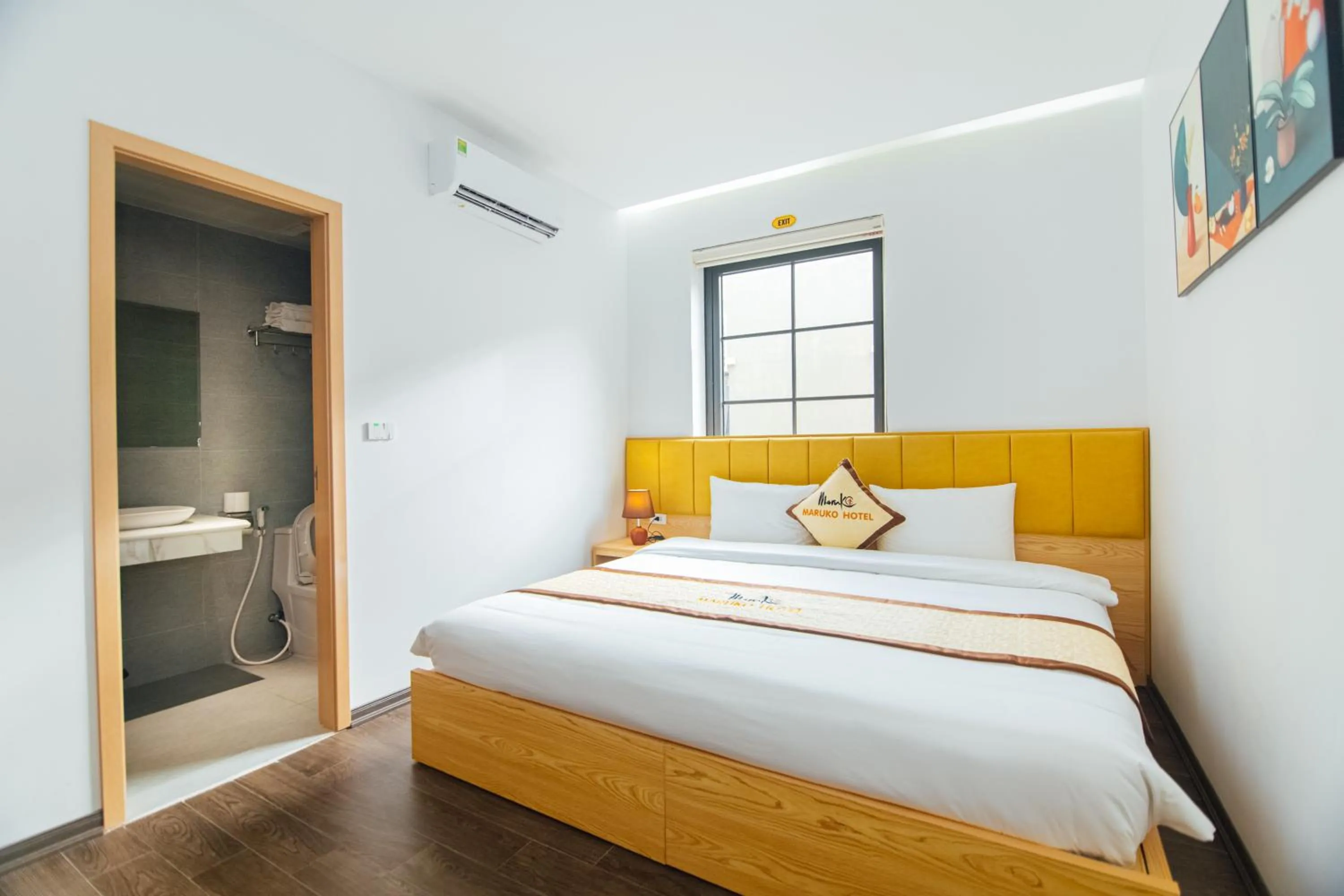 Photo of the whole room, Bed in Maruko Hạ Long Hotel