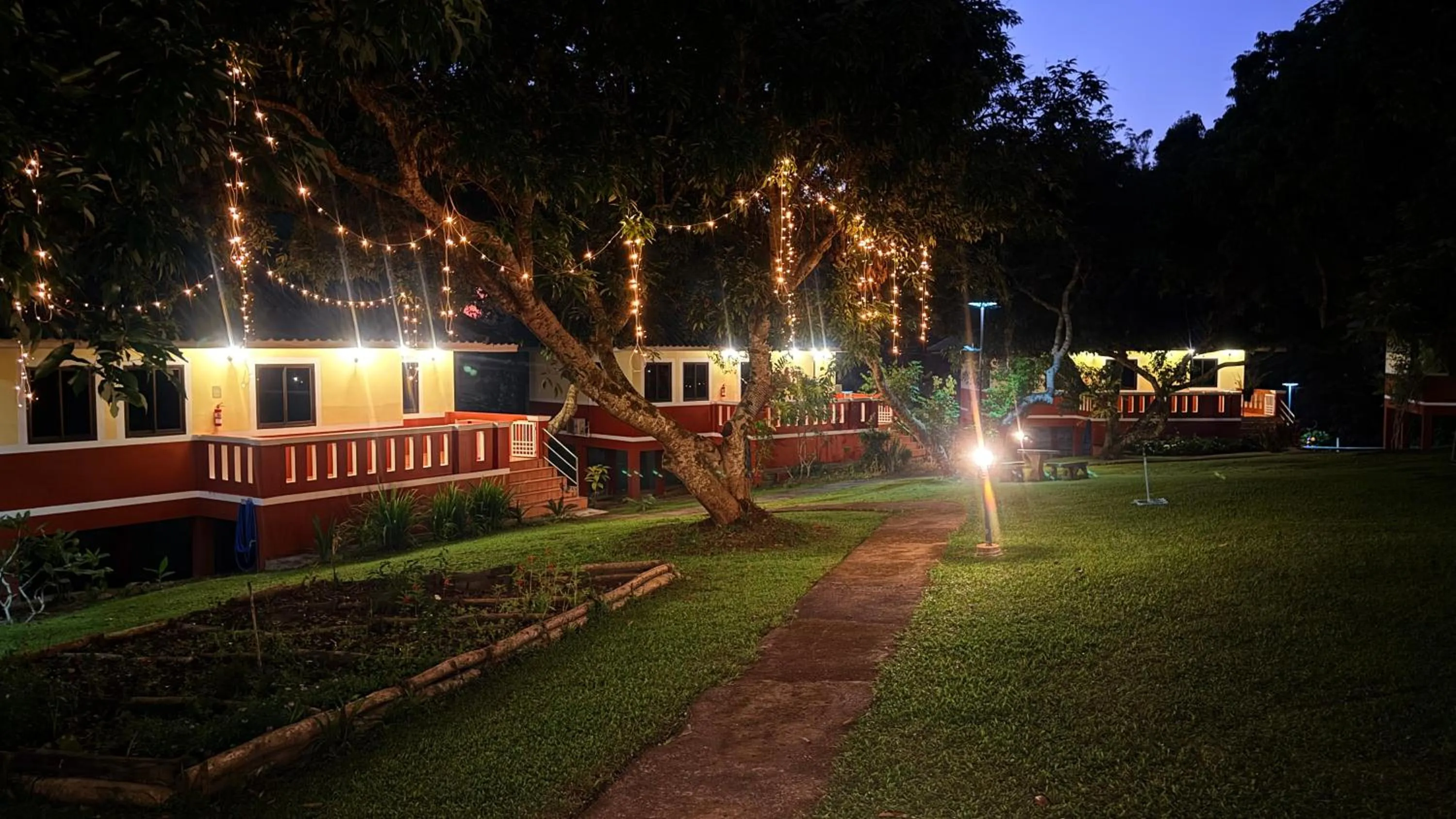 Inner courtyard view in ViangPhing Resort
