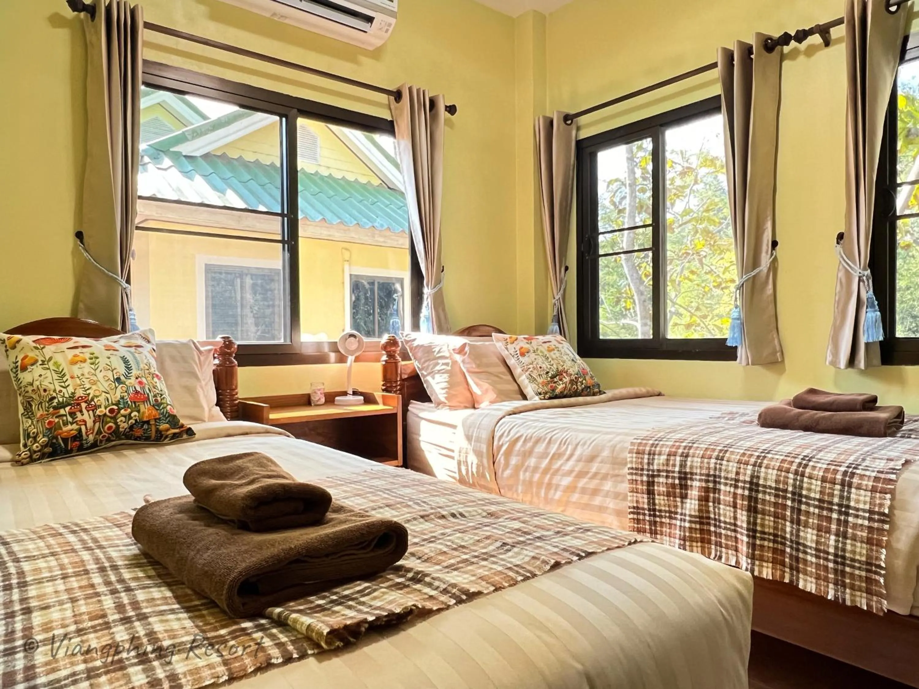 Bed in ViangPhing Resort