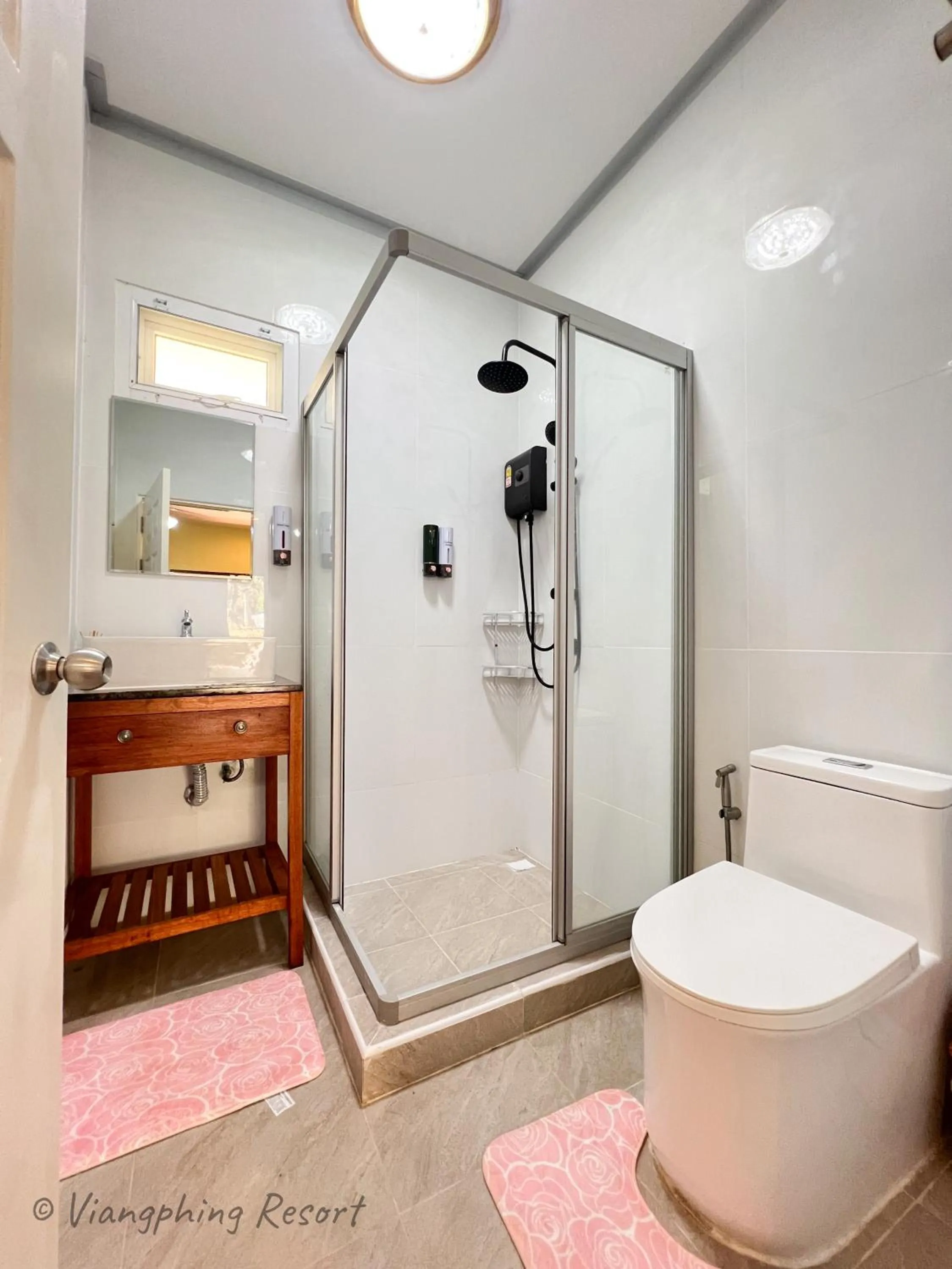 Bathroom in ViangPhing Resort