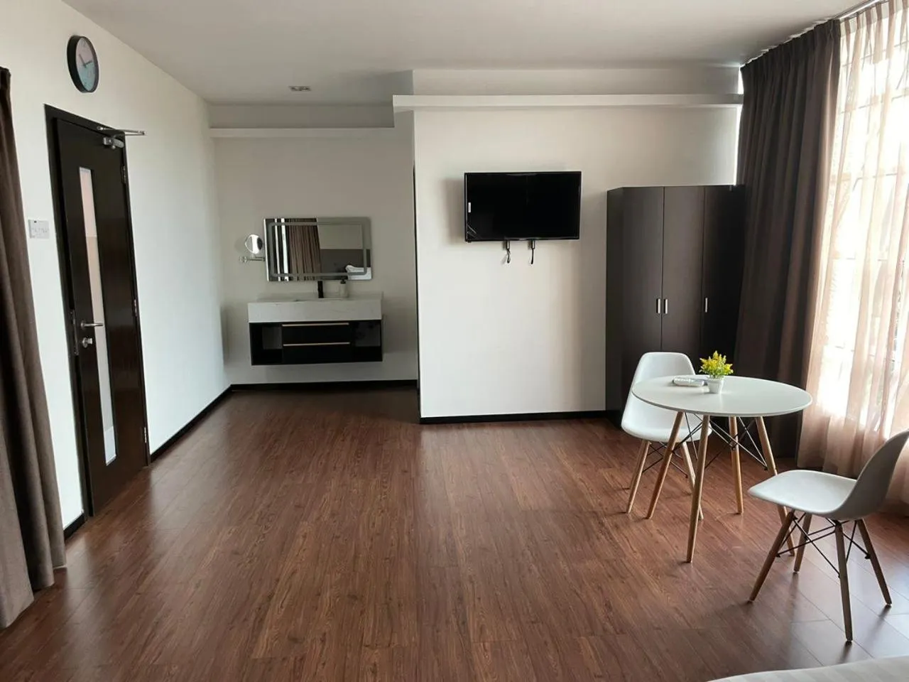 Twin Room with Shower in King's Lane Ipoh