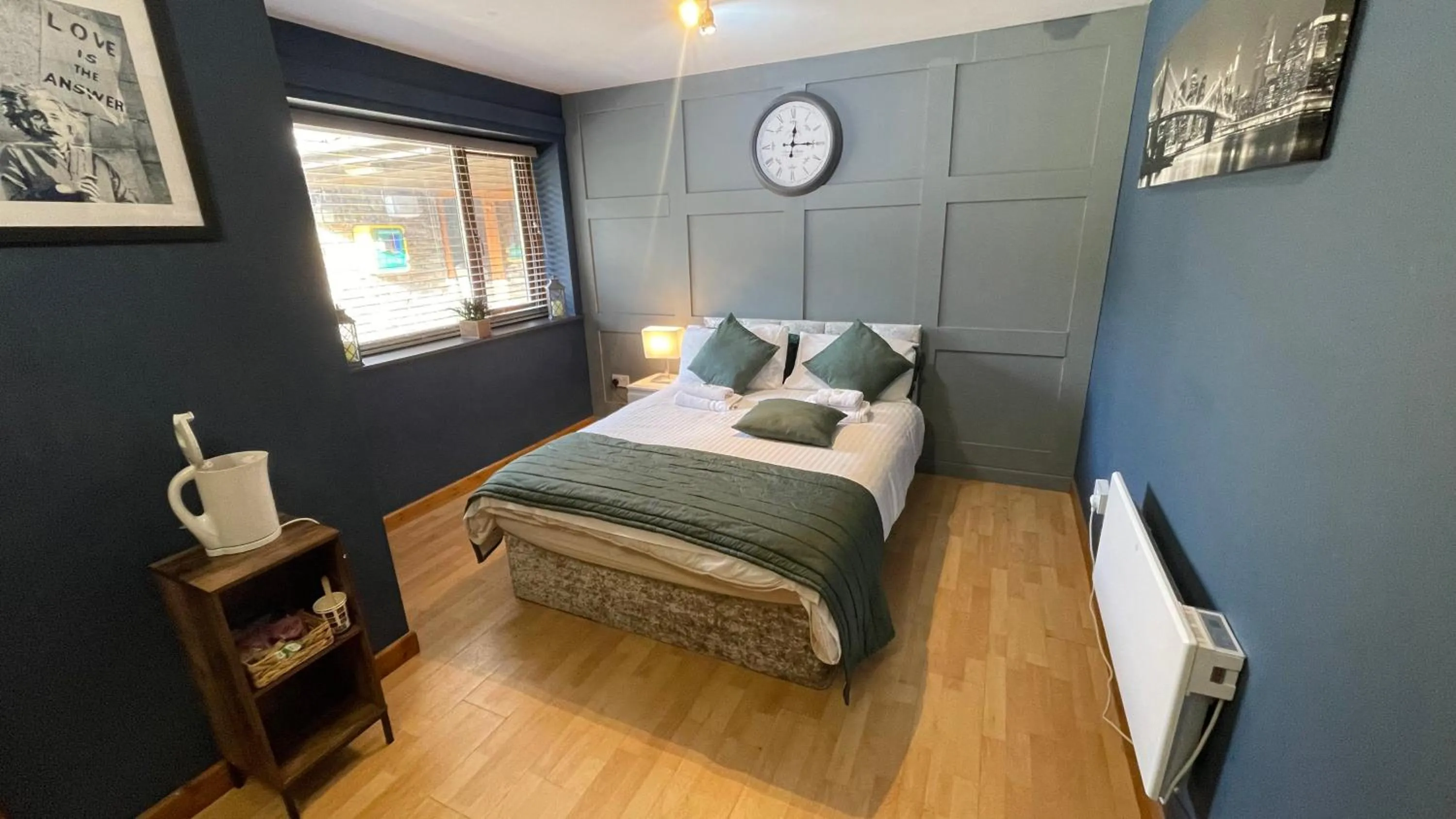 Bed in Bryn Bettws Lodge