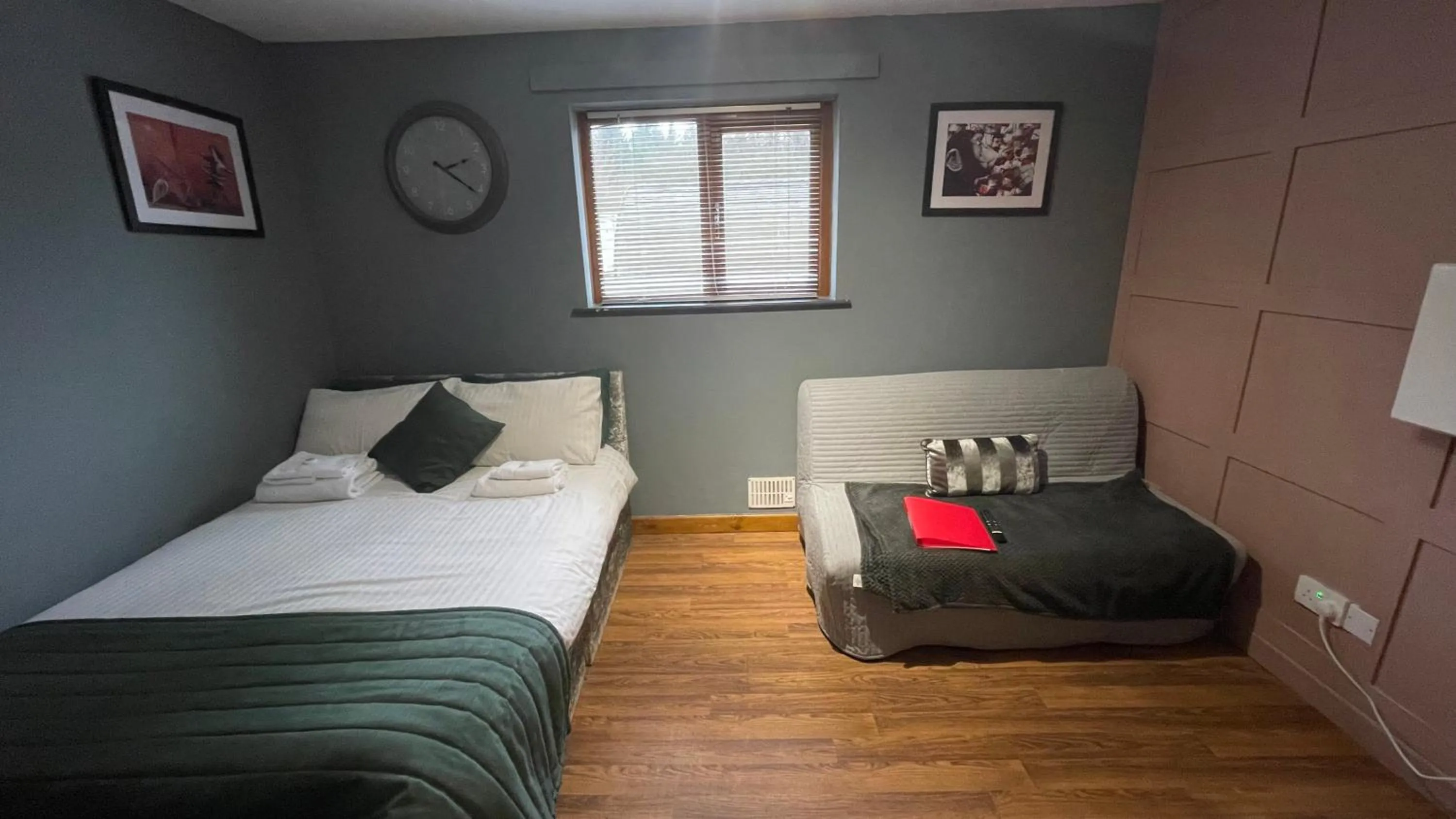 Bed in Bryn Bettws Lodge
