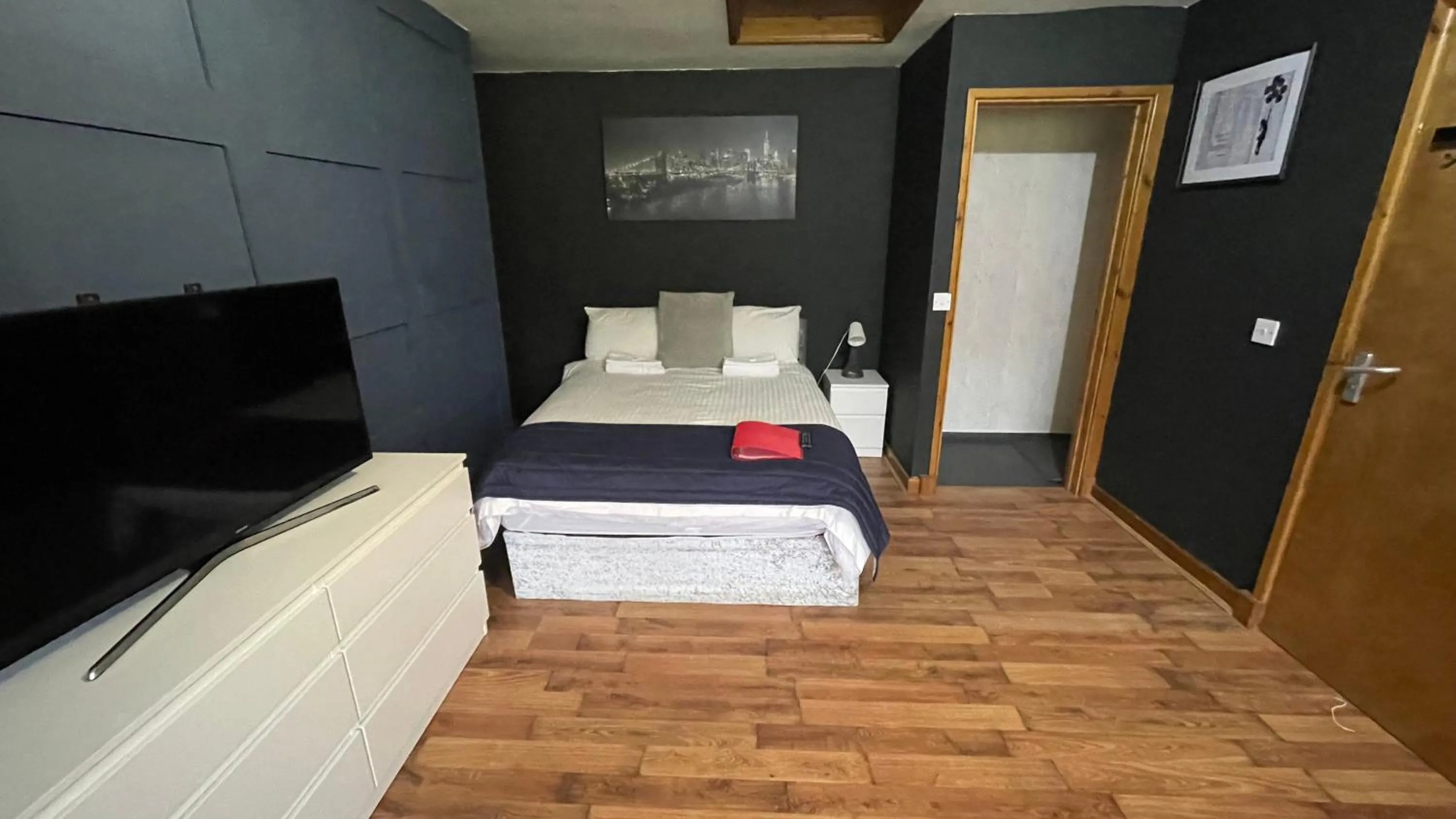 Bed in Bryn Bettws Lodge