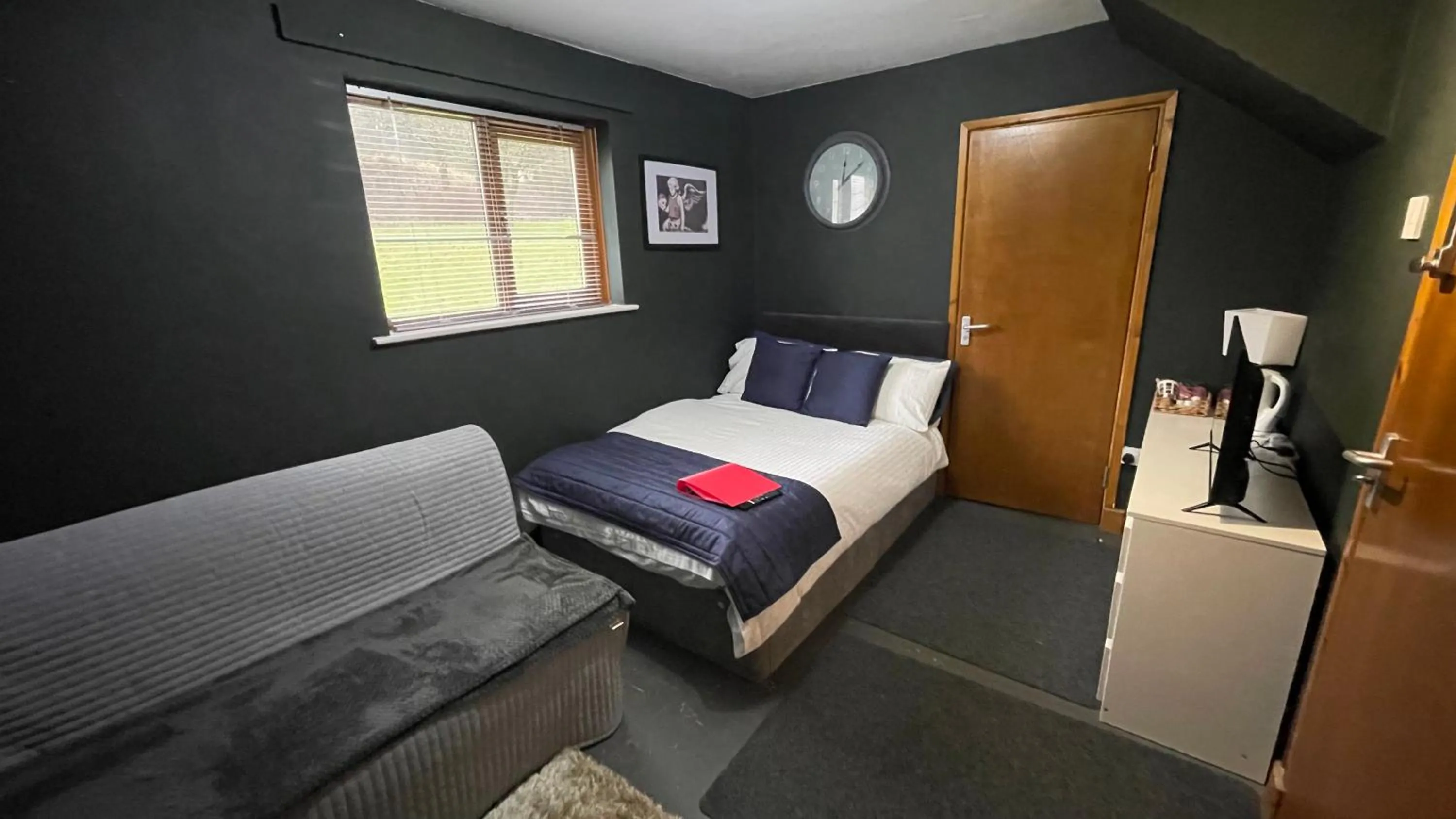 Bed in Bryn Bettws Lodge