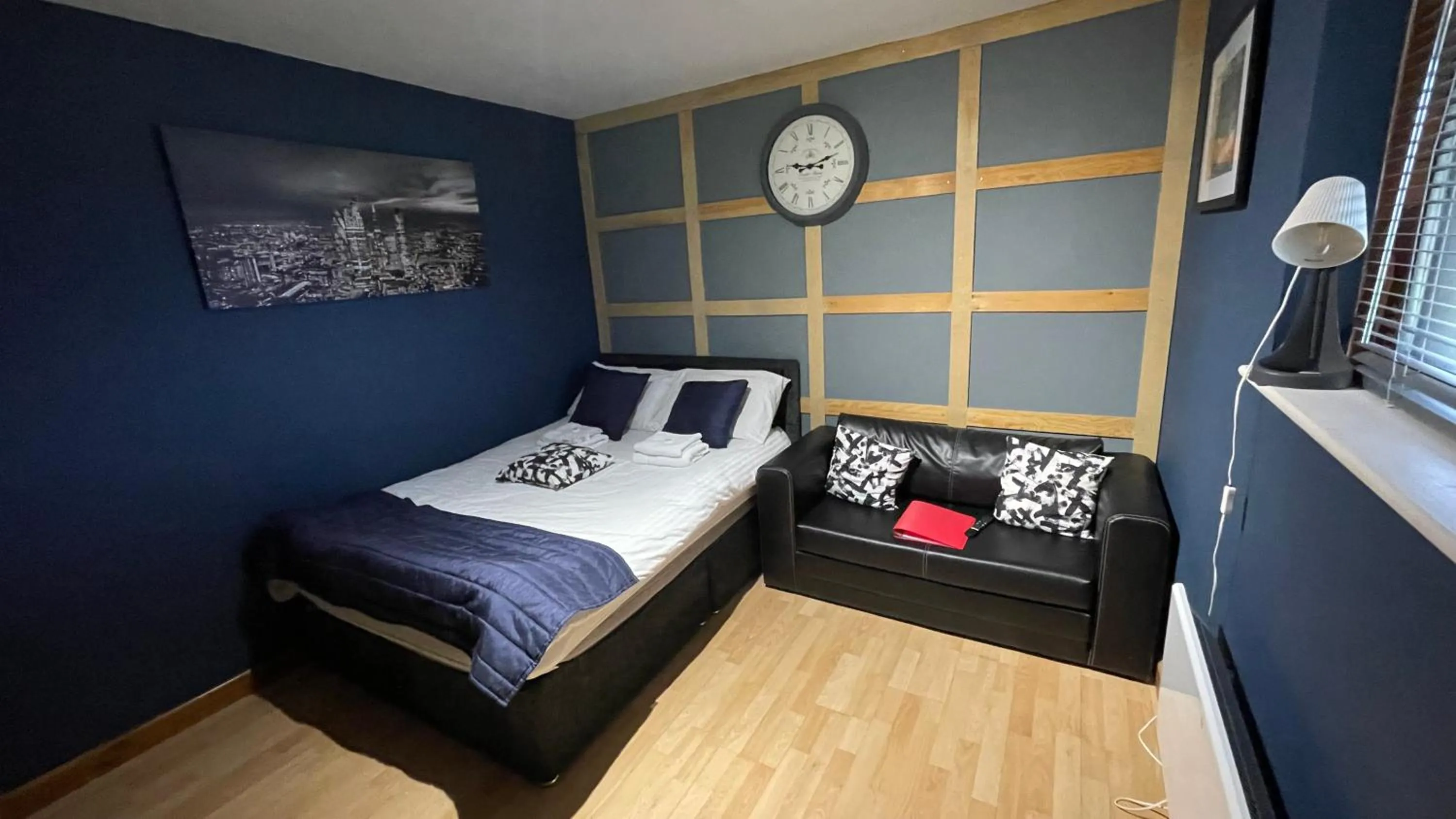 Bed in Bryn Bettws Lodge