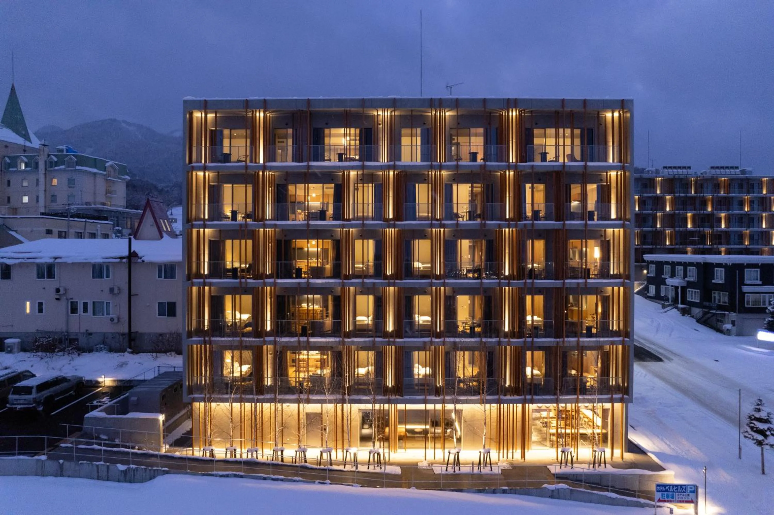 Property building in Fenix West