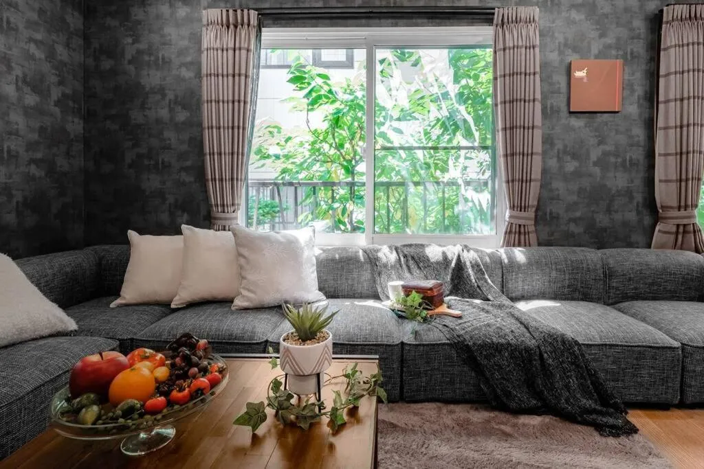 Living room in The SECRET