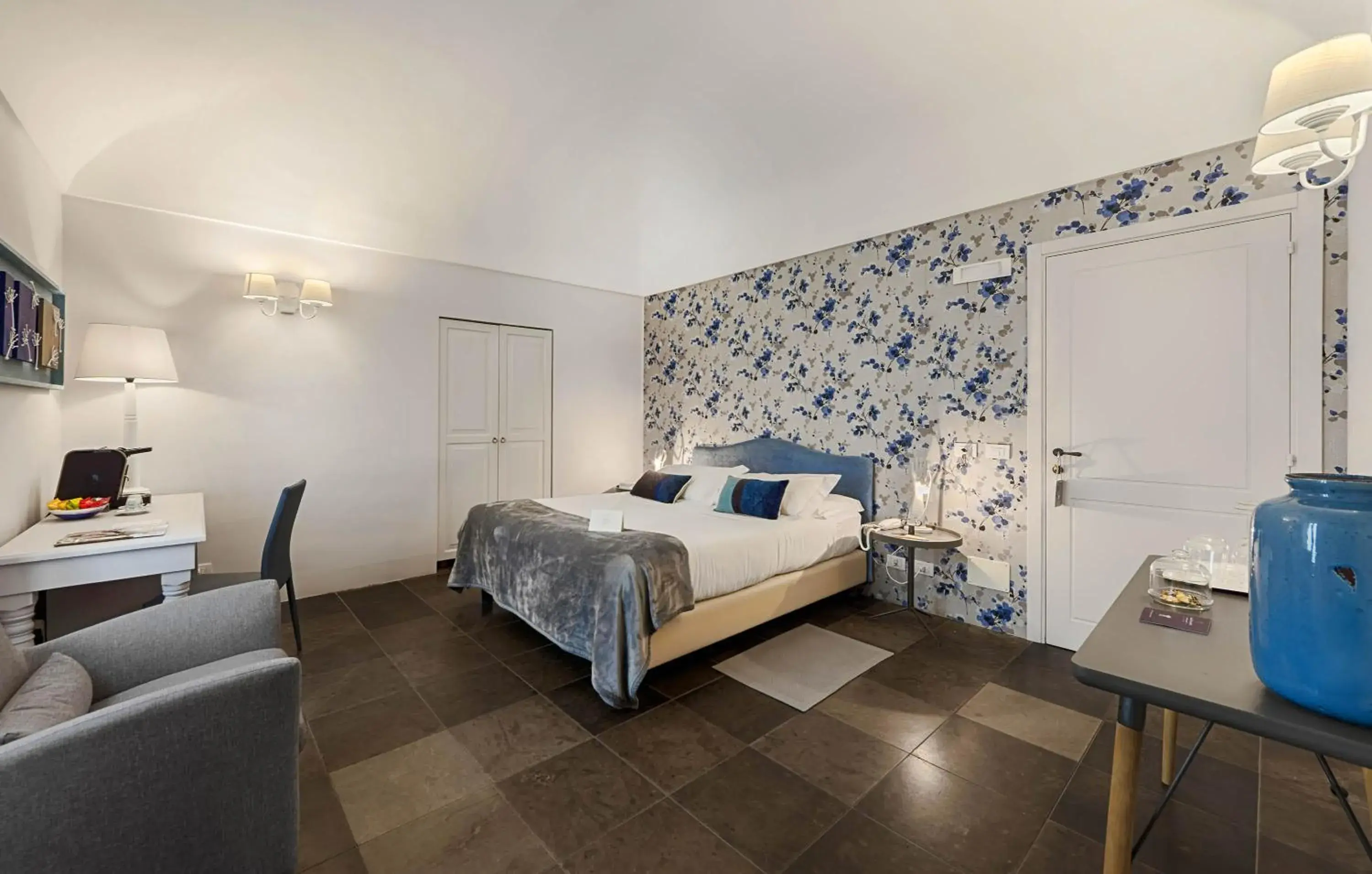 Photo of the whole room, Bed in Locanda Don Serafino Historical Boutique Hotel Photo of the whole room, Bed in Locanda Don Serafino Historical Boutique Hotel