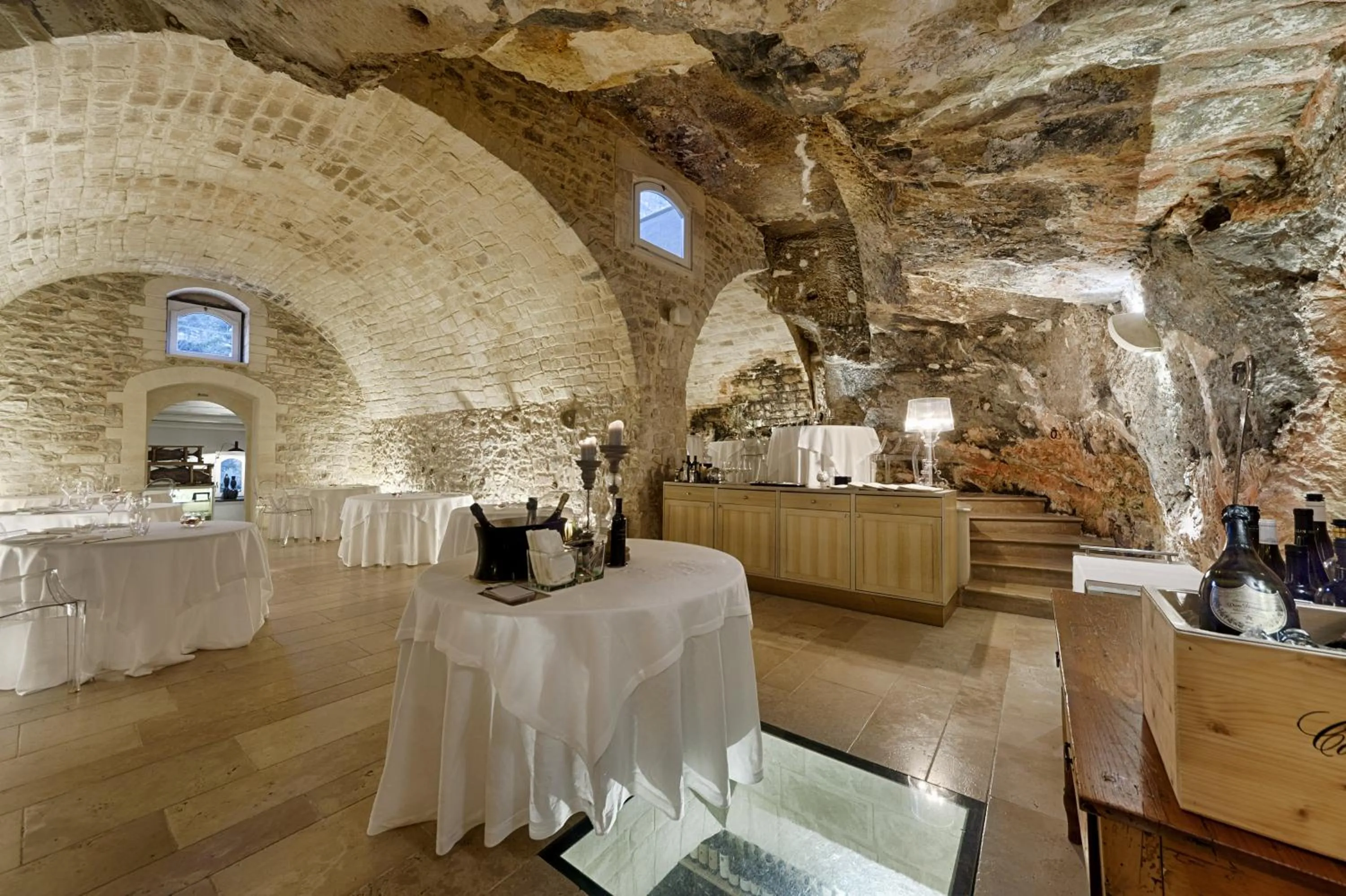 Restaurant/places to eat in Locanda Don Serafino Historical Boutique Hotel