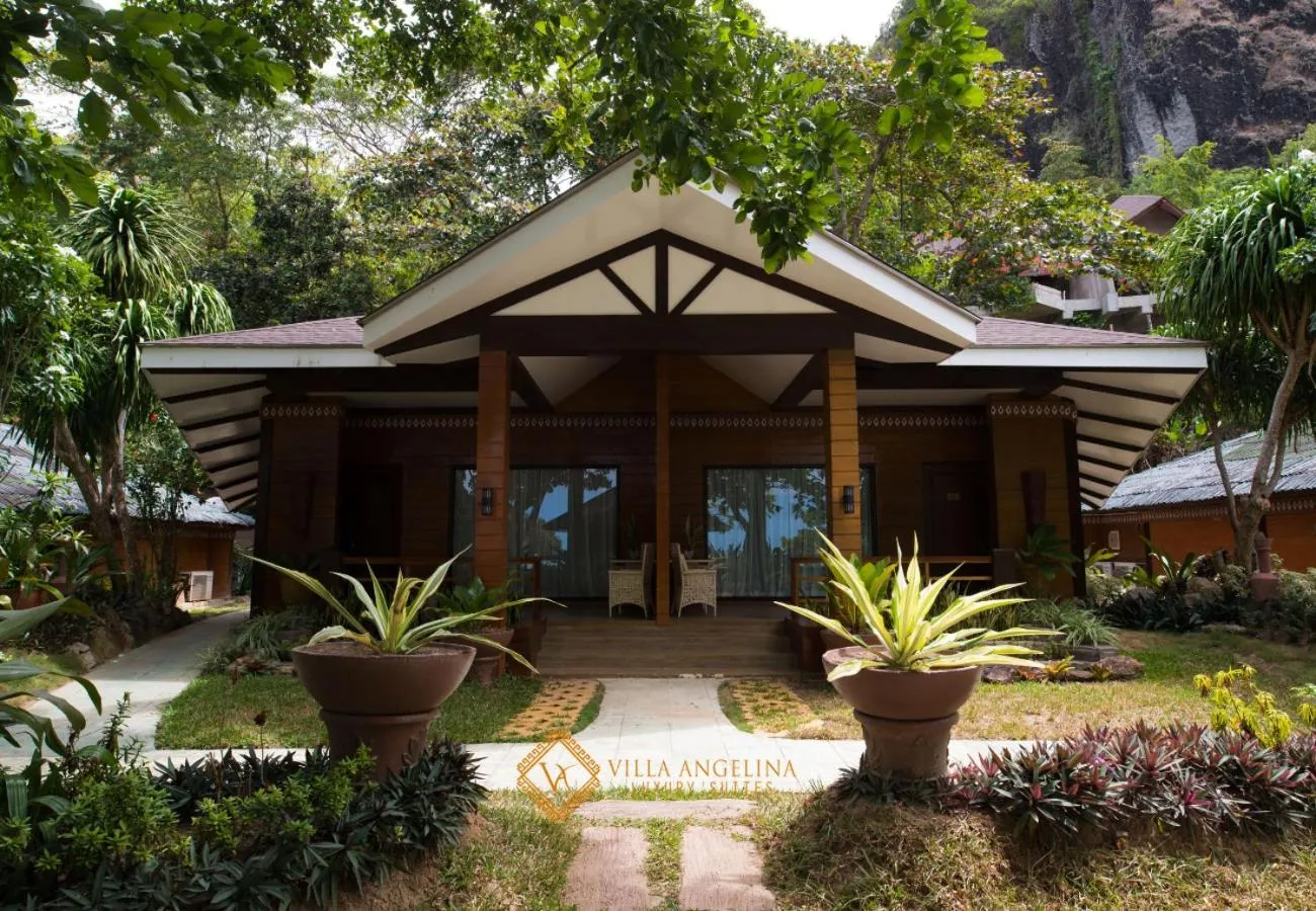 Facade/entrance in Villa Angelina Luxury Suites