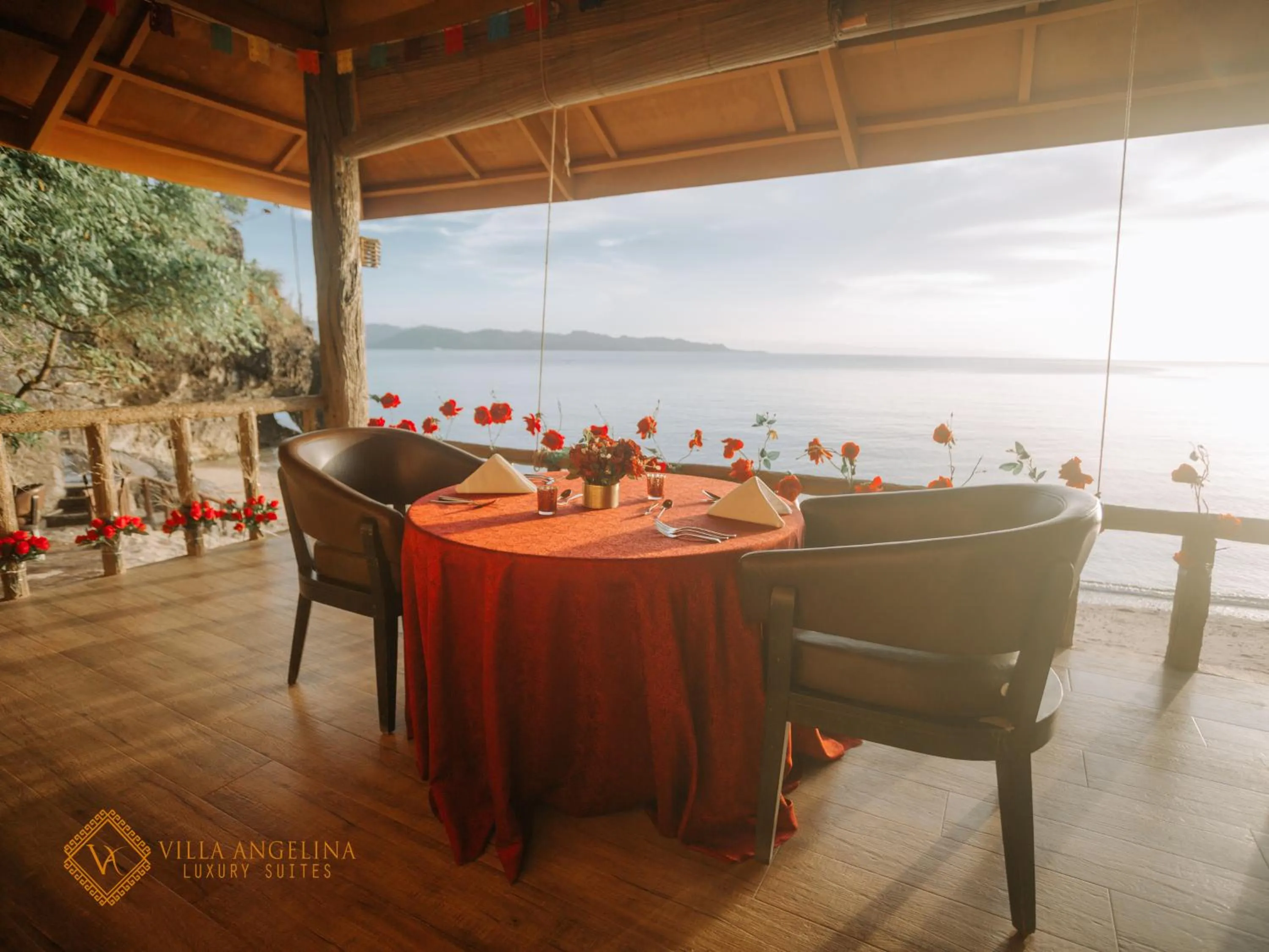 Restaurant/places to eat in Villa Angelina Luxury Suites