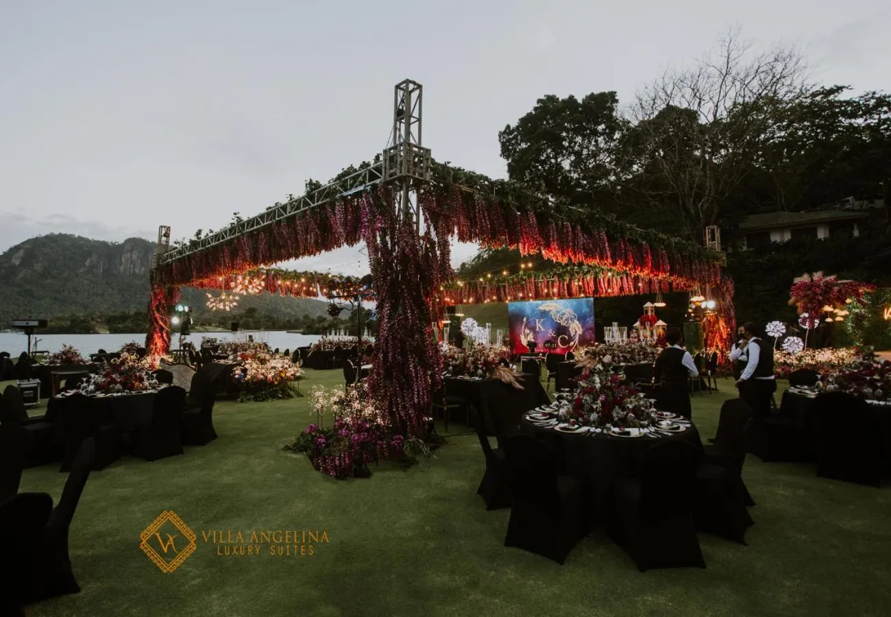 Garden in Villa Angelina Luxury Suites