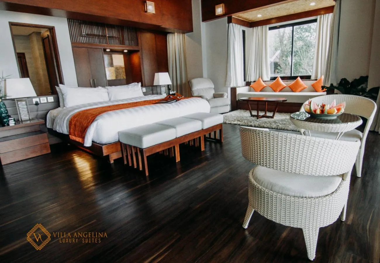 Bed in Villa Angelina Luxury Suites