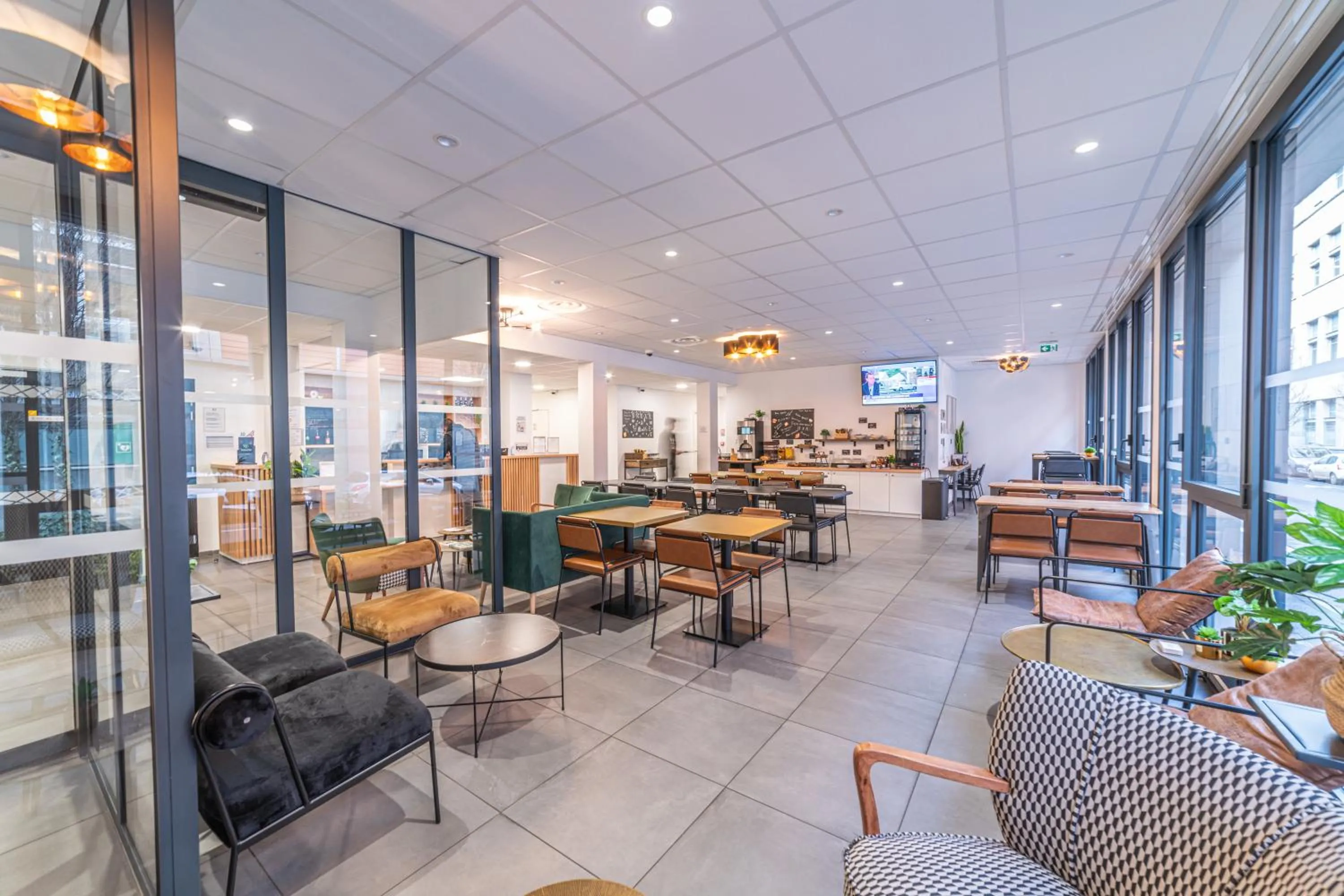 Seating area in Break & Home Clermont-Ferrand - Les Carmes Dechaux Appart'Hôtel