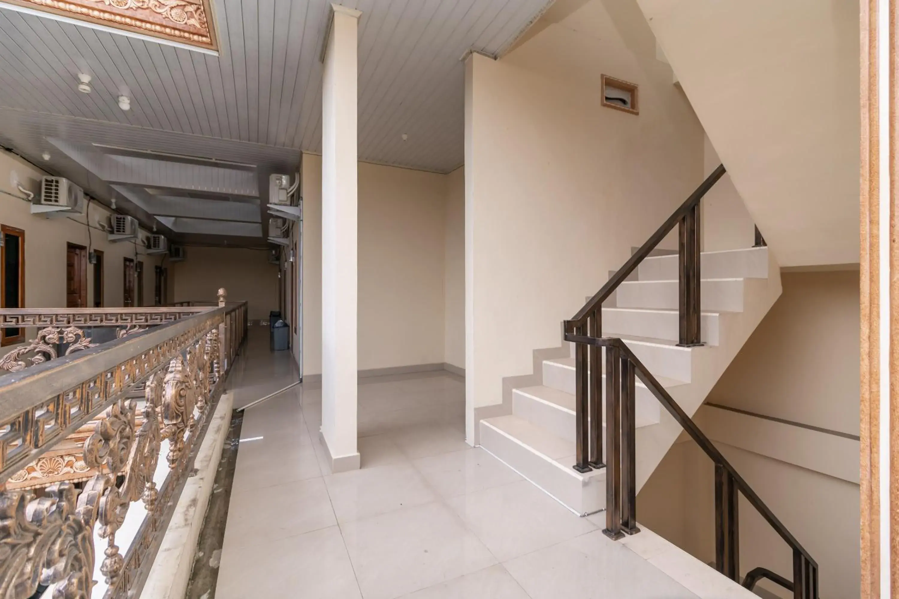 Property building in Urbanview Hotel Salsabilah Palembang by RedDoorz Property building in Urbanview Hotel Salsabilah Palembang by RedDoorz