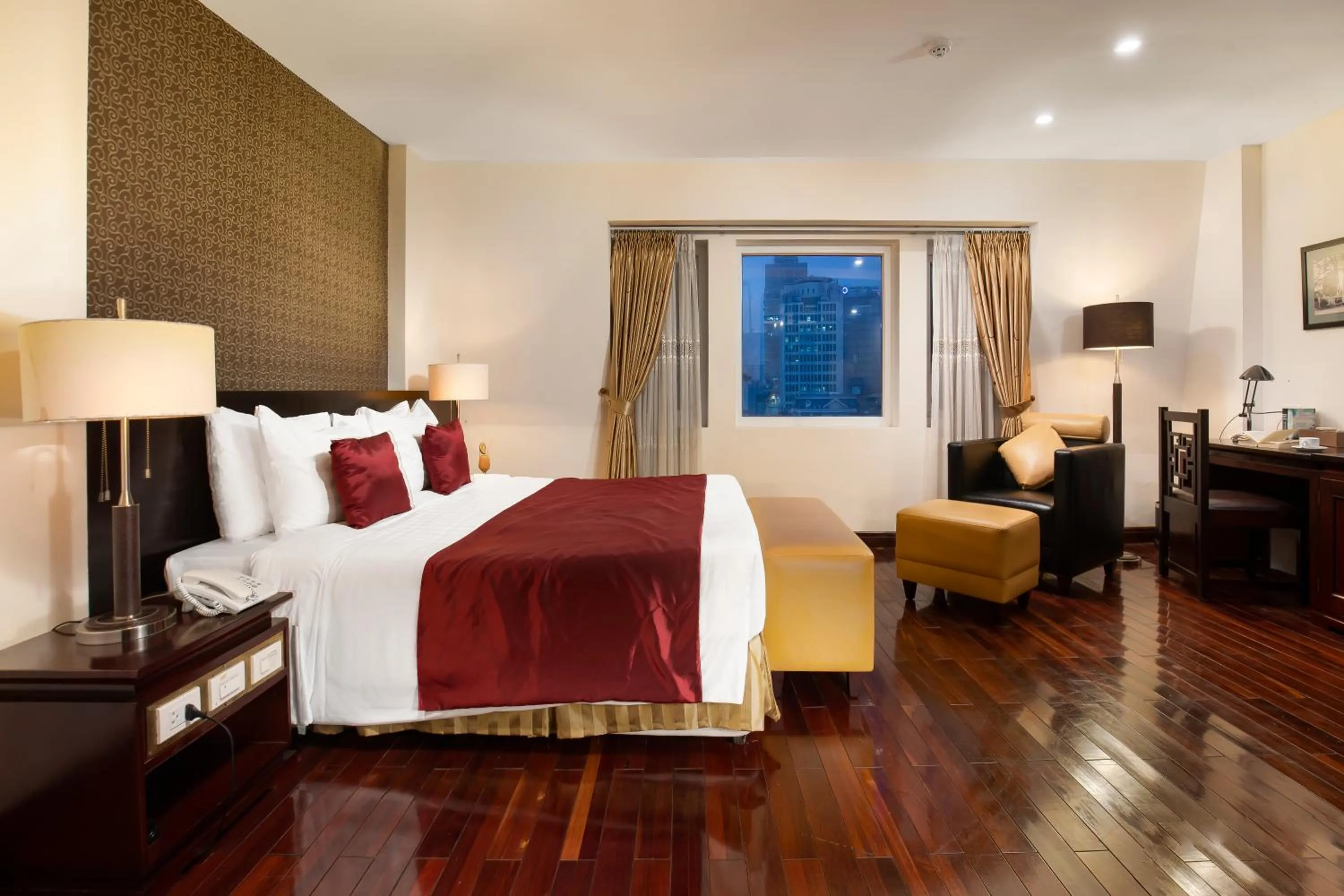 Photo of the whole room, Bed in TK123 Hanoi Hotel