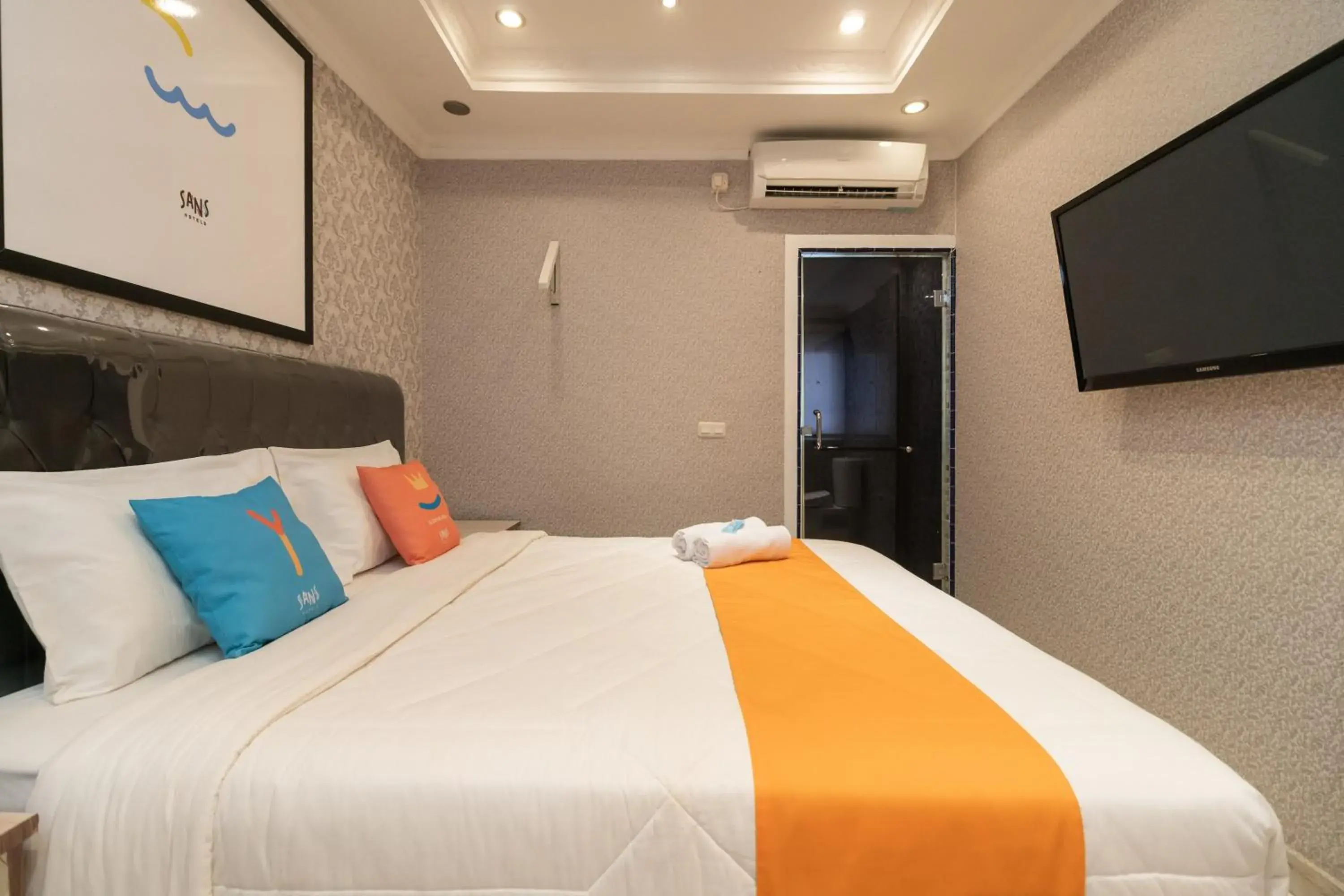 Superior Double Room in Sans Hotel Beauty Palembang Superior Double Room in Sans Hotel Beauty Palembang
