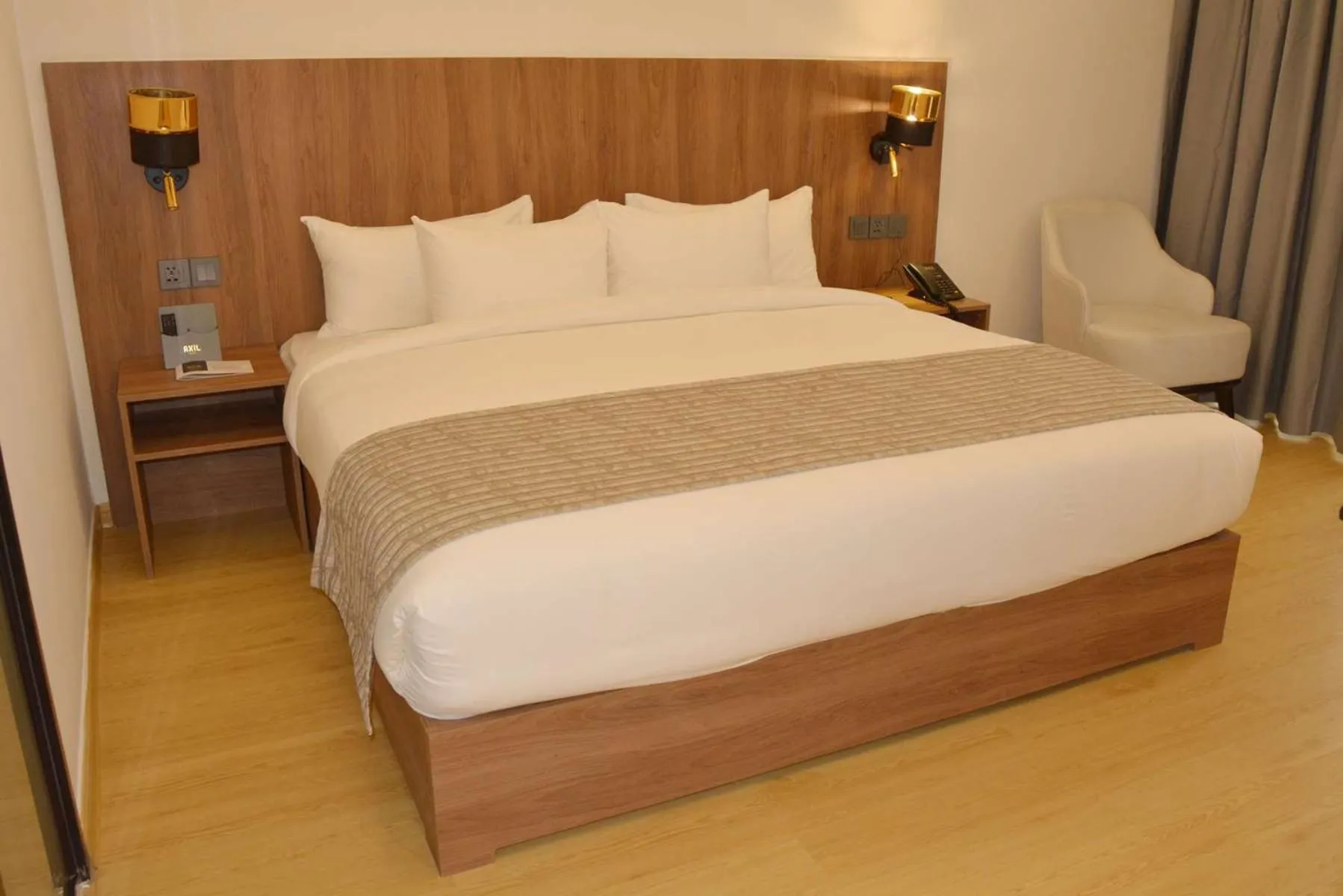 Bedroom, Bed in AXIL HÔTEL