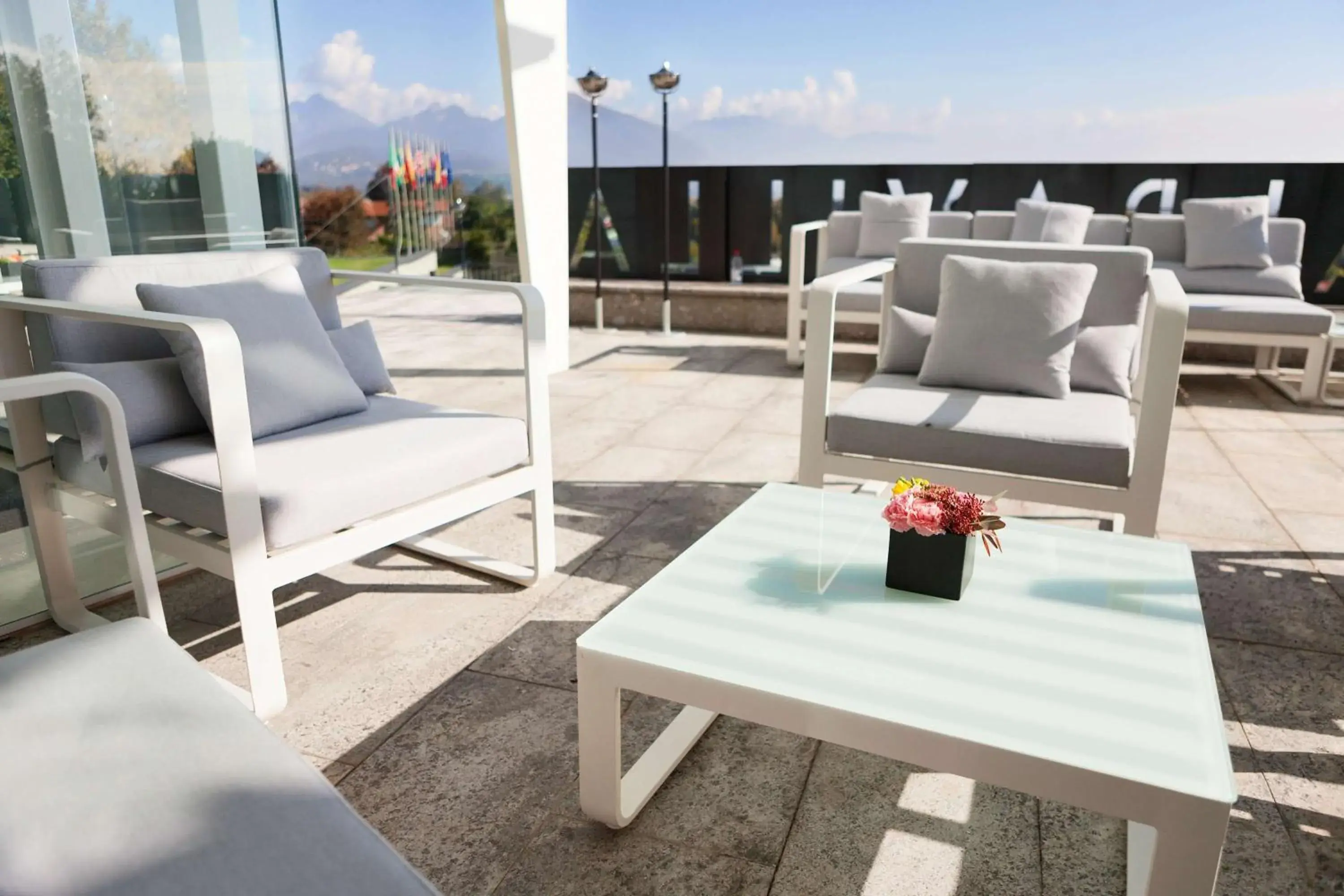 Property building in Albavilla Hotel & Co Property building in Albavilla Hotel & Co