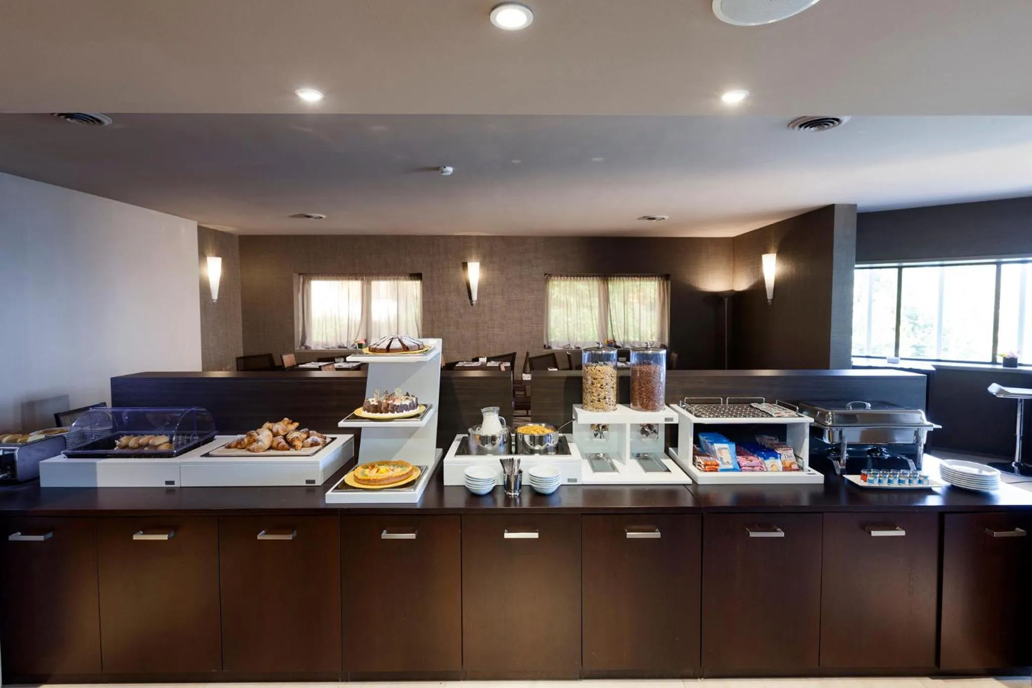 Buffet breakfast in Albavilla Hotel & Co