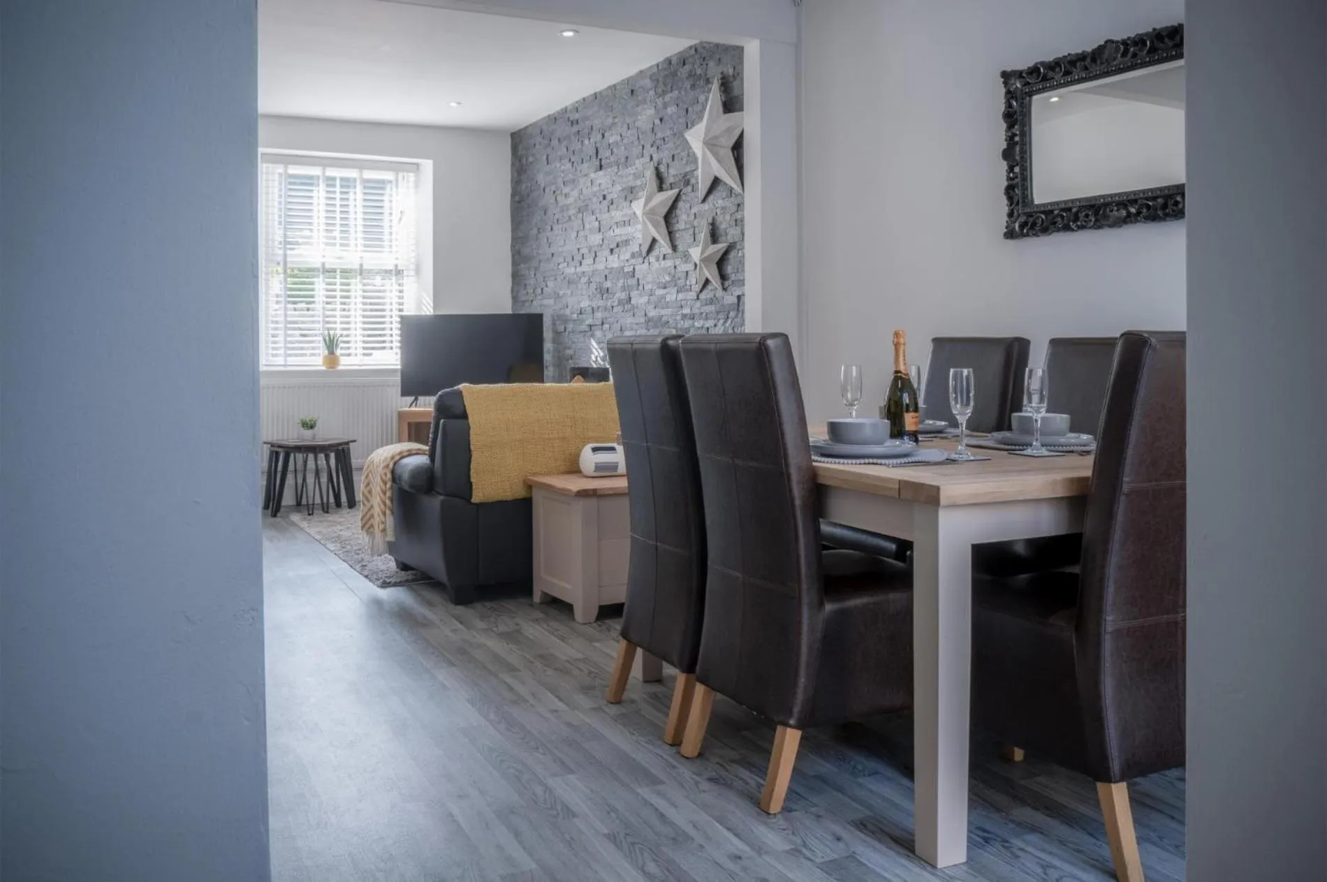 Floor plan in Hawtree Cottage - 2 Bedroom Cottage - Tenby