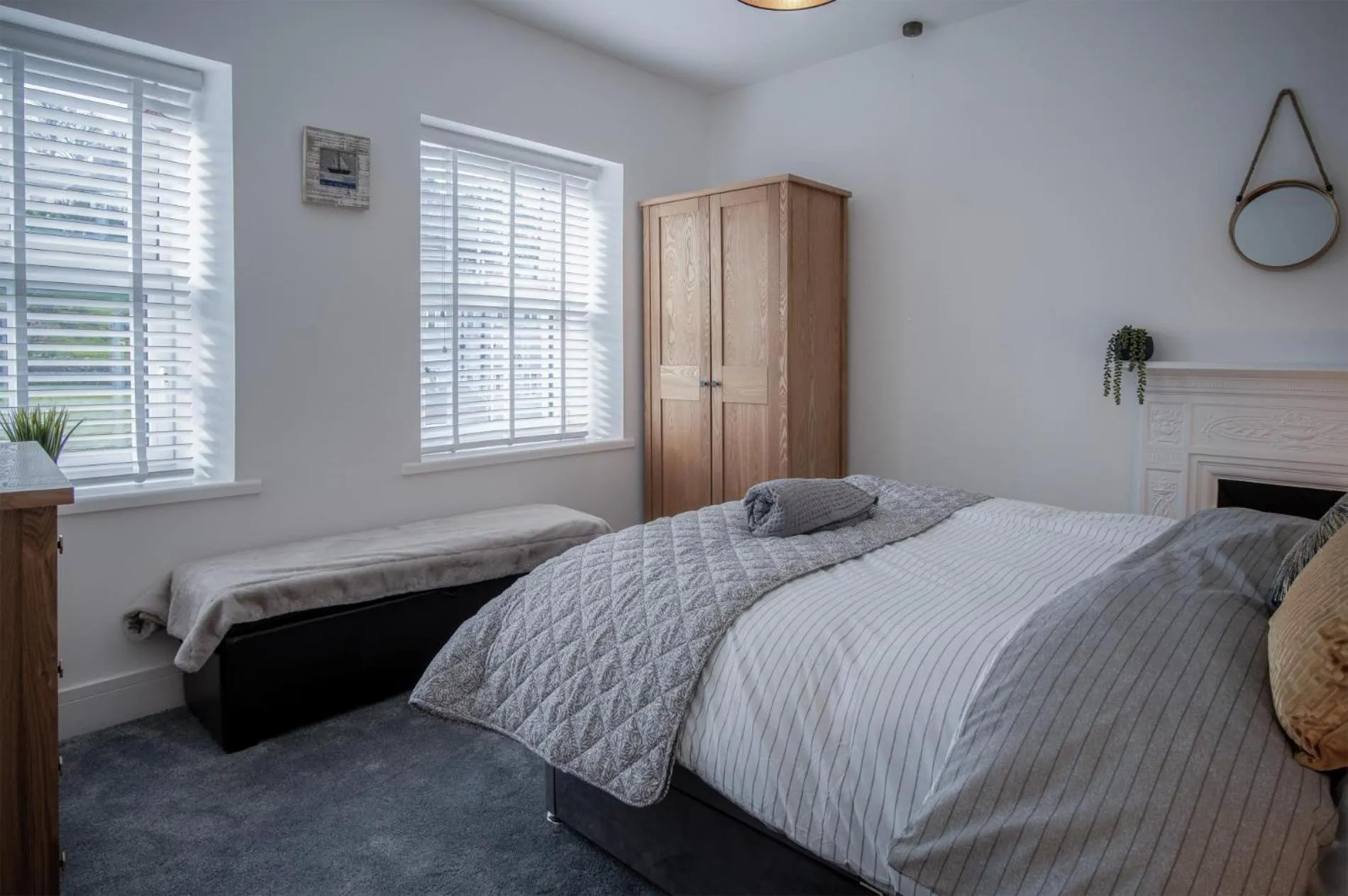 Floor plan, Bed in Hawtree Cottage - 2 Bedroom Cottage - Tenby