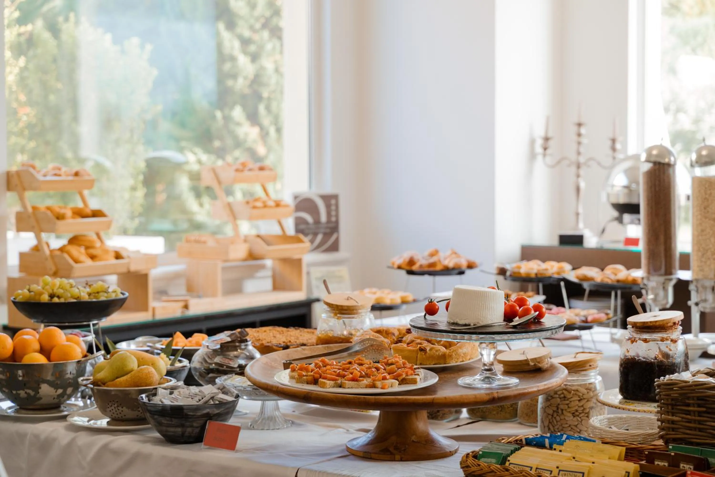 Breakfast in Victoria Palace Hotel & Zen Wellness