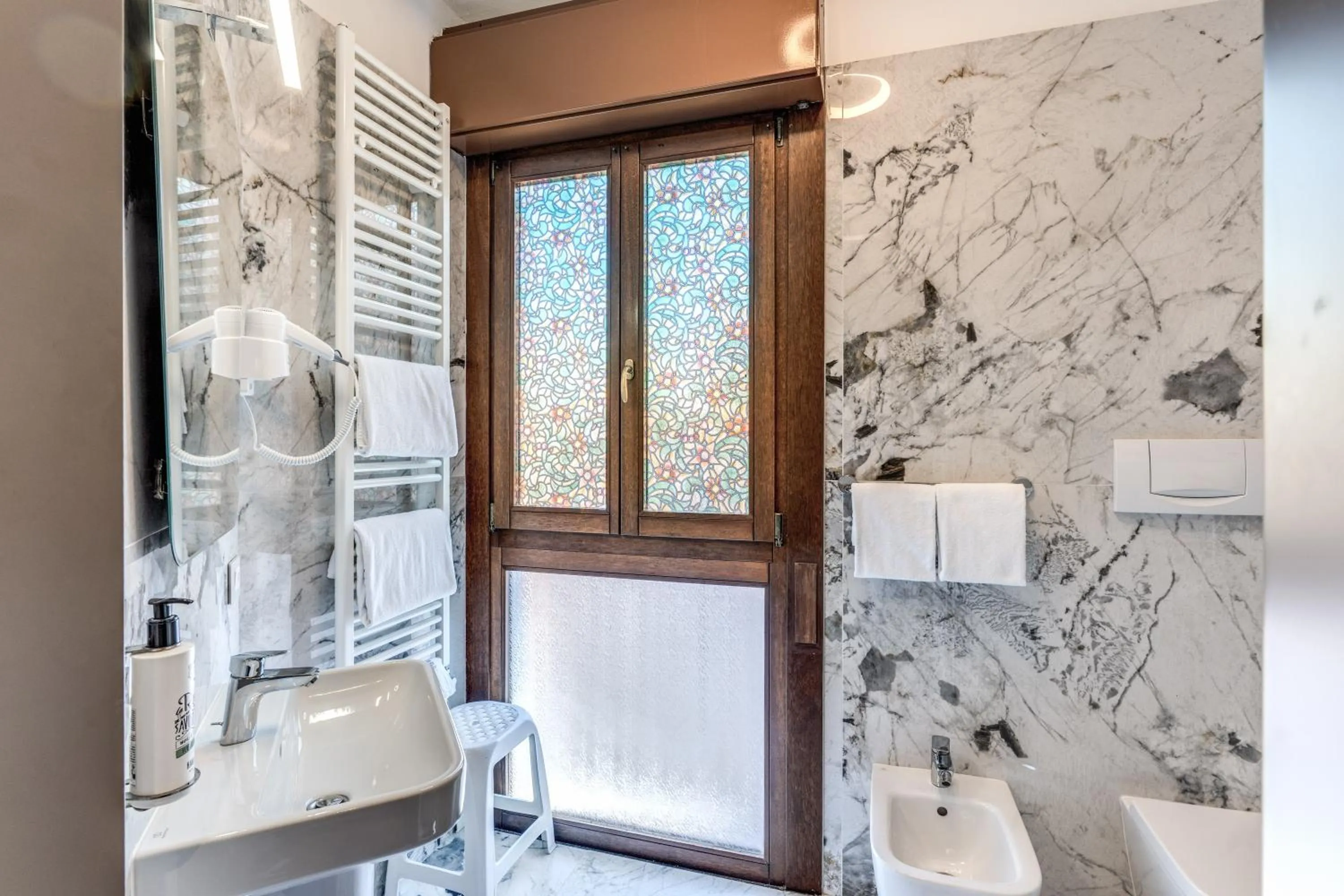 Shower in Hotel Belle Arti