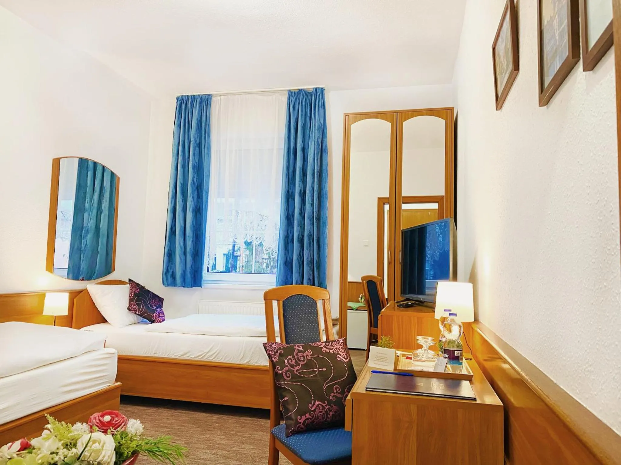 Standard Twin Room - single occupancy in Hotel Wesselényi