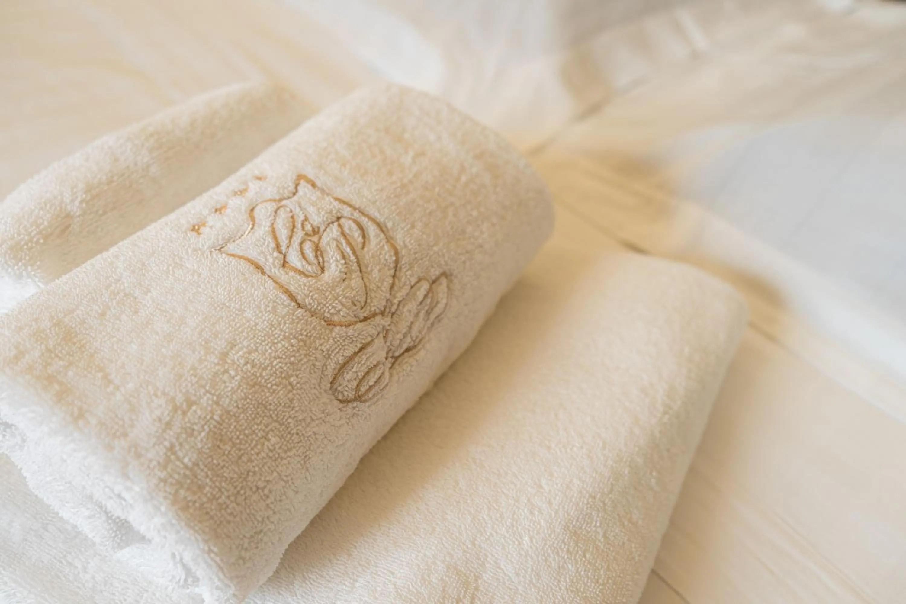 towels, Bed in Hotel Cala Del Porto