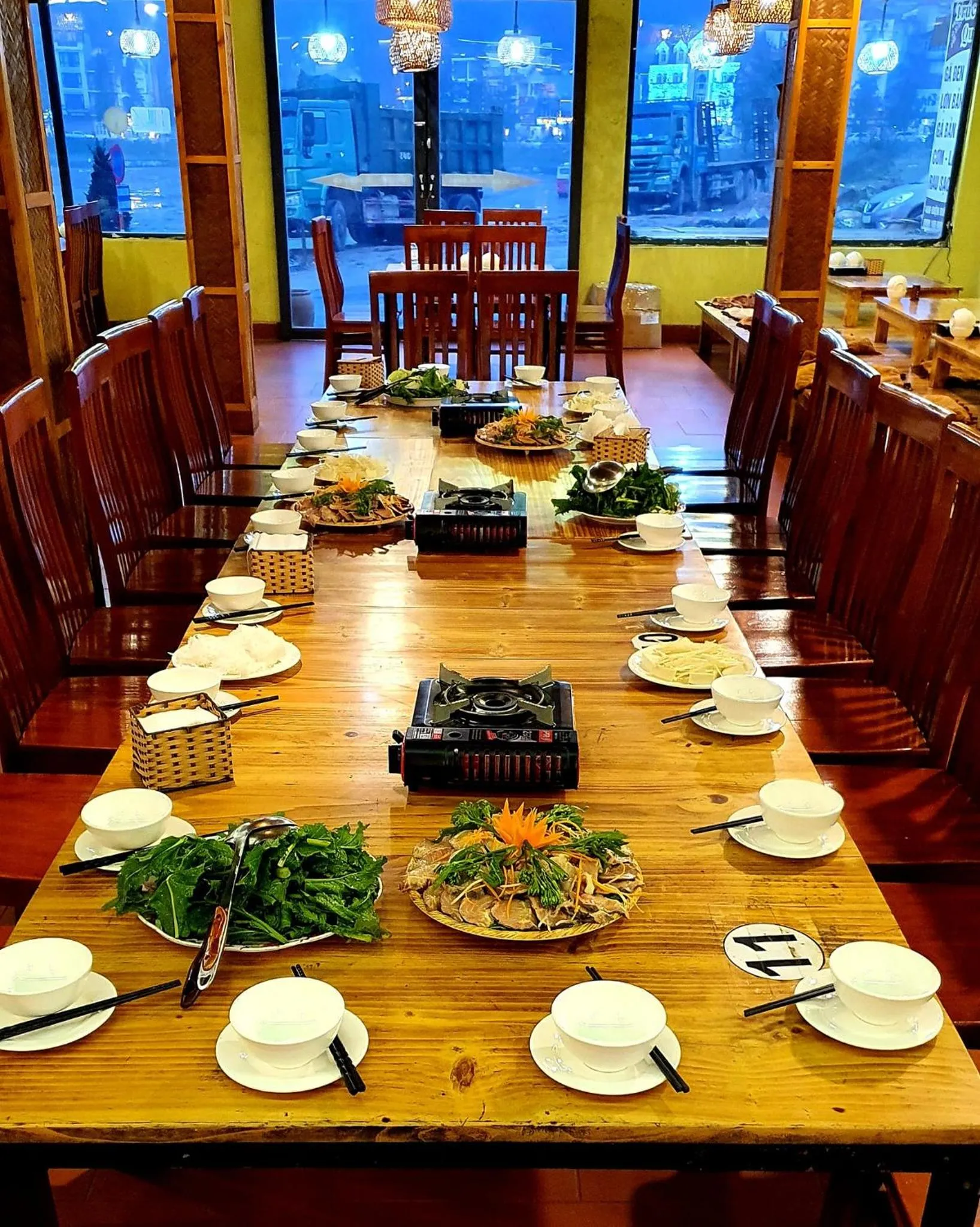 Restaurant/places to eat in TRUC LAM HOTEL