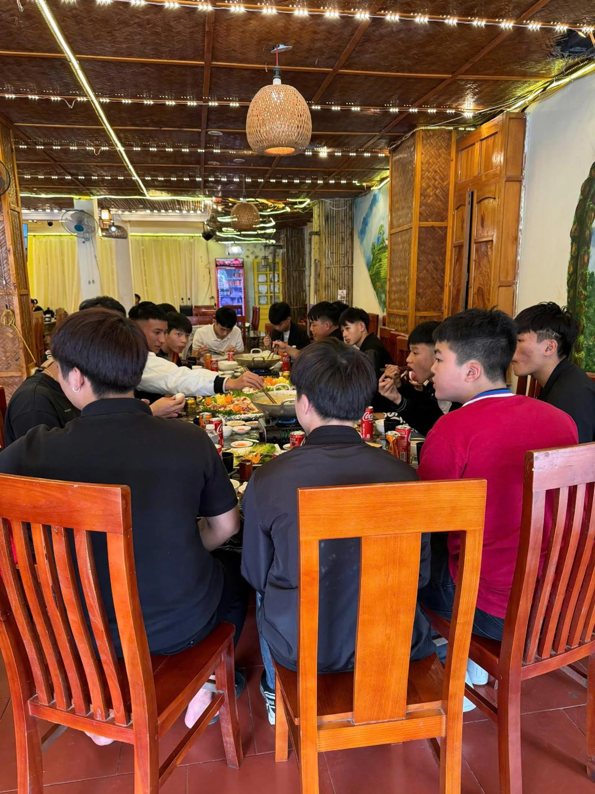 Restaurant/places to eat in TRUC LAM HOTEL
