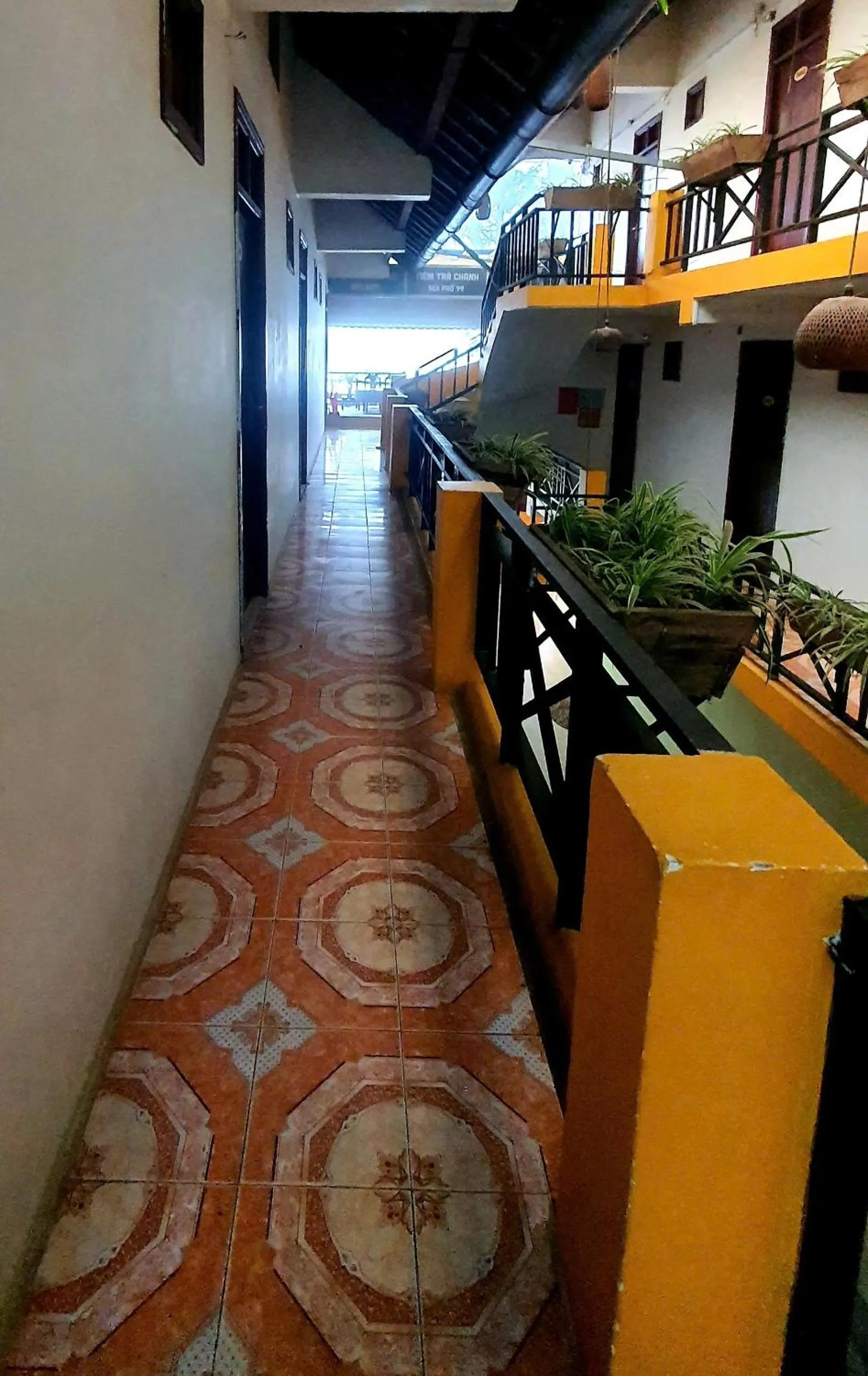 Inner courtyard view in TRUC LAM HOTEL