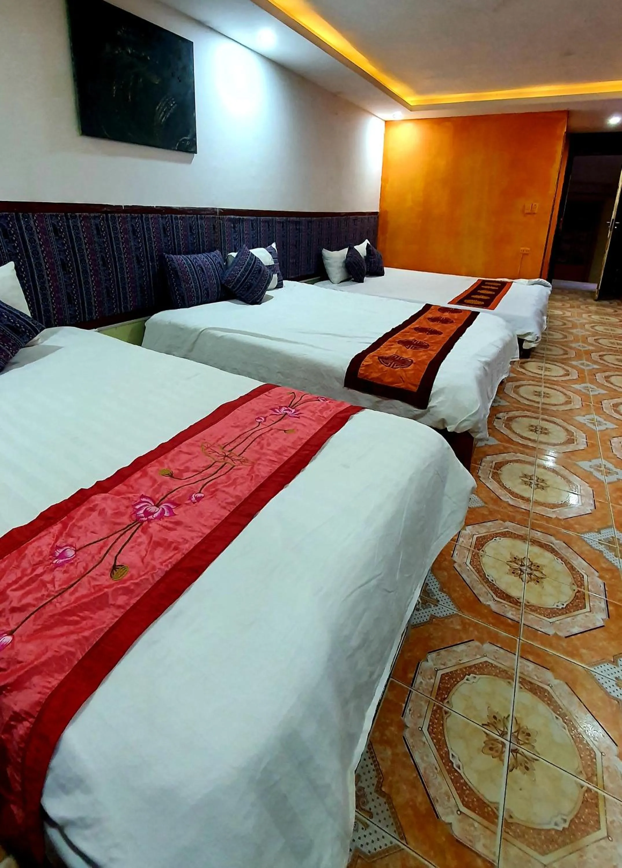 Bed in TRUC LAM HOTEL