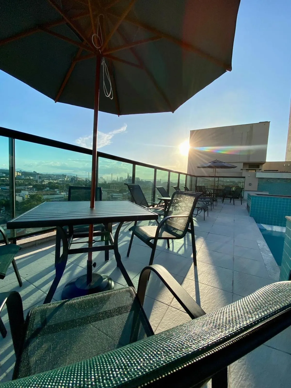 Swimming pool in Logic Hotel Volta Redonda