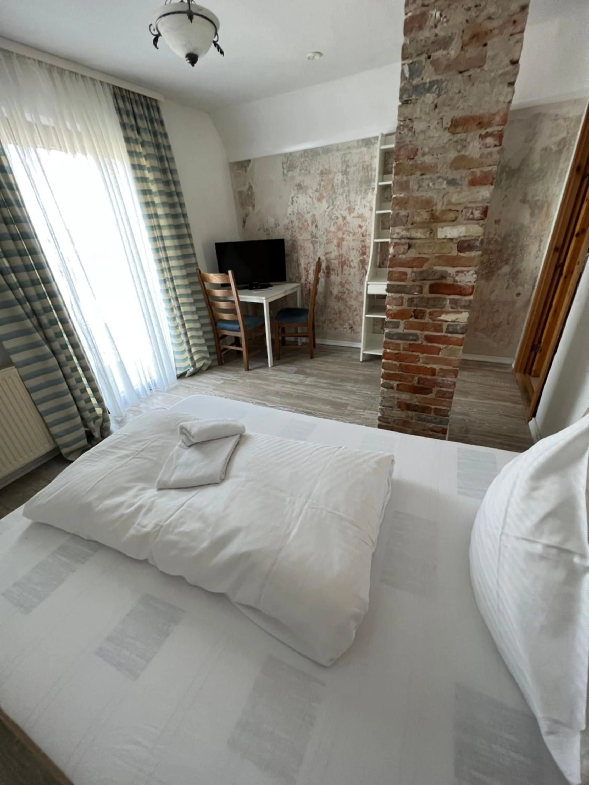 Bed in Gästehaus Geli