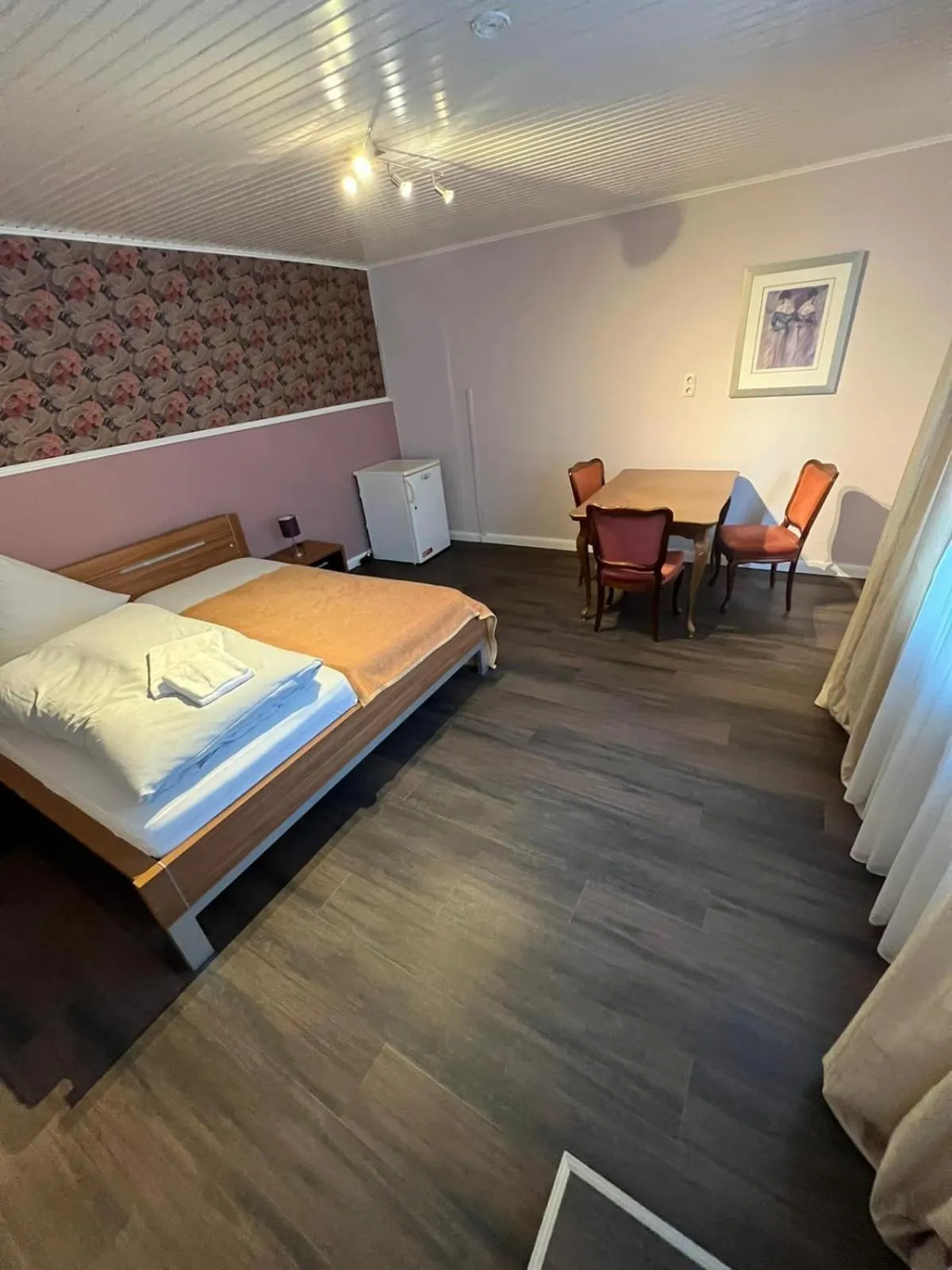Bed in Gästehaus Geli