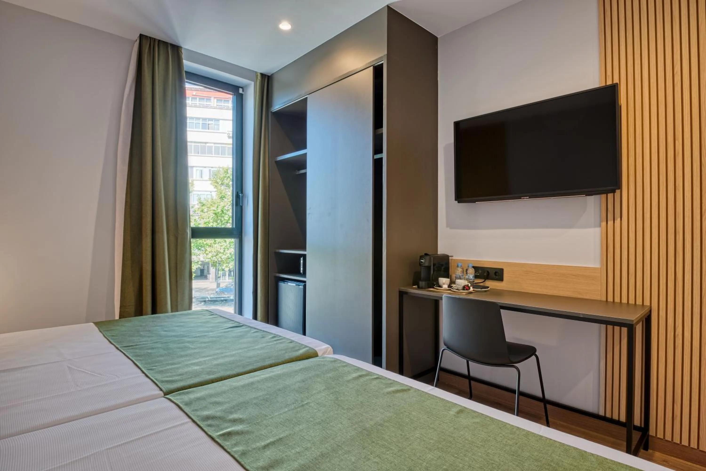 TV and multimedia, Bed in DWO Colours Alcalá