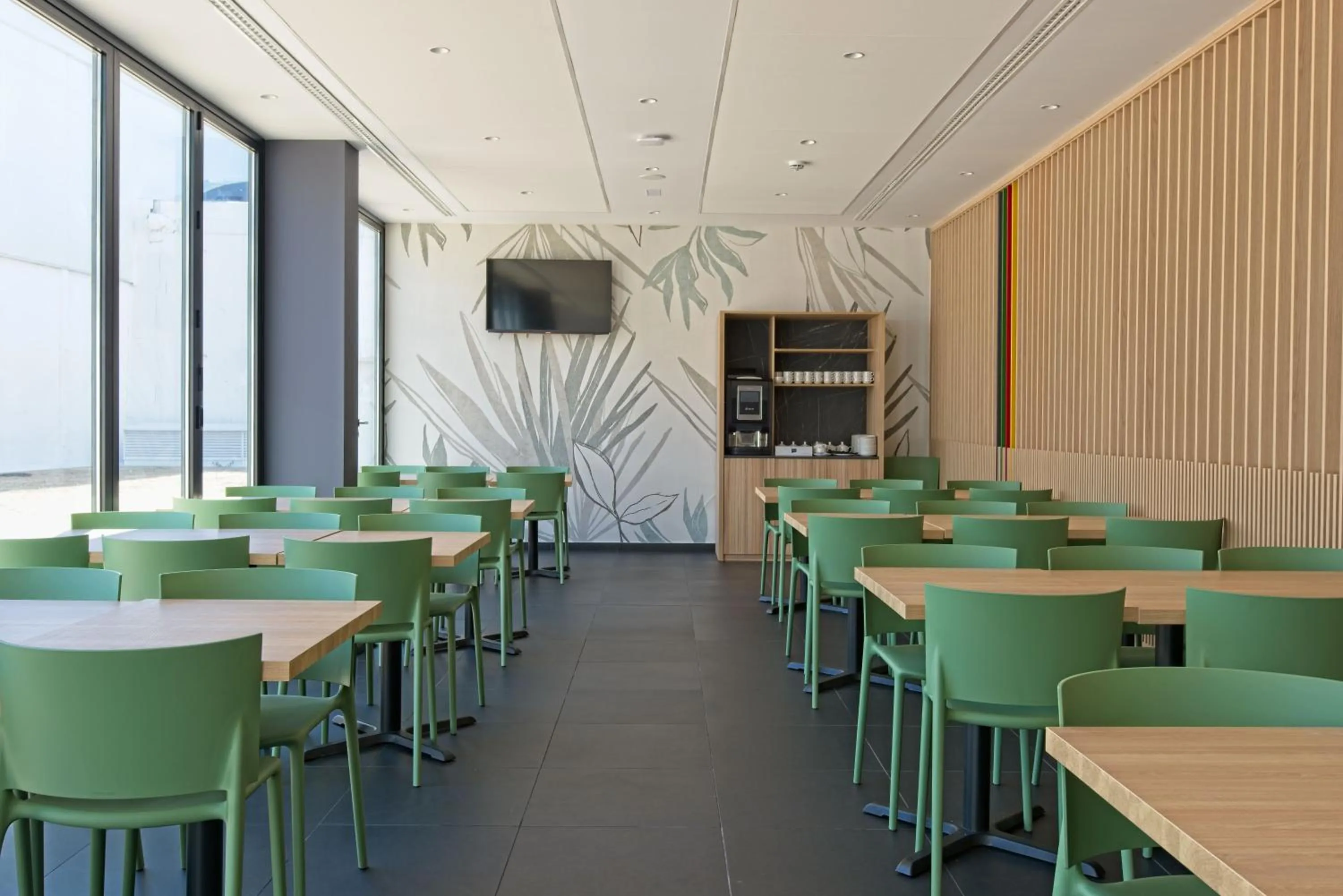 Breakfast in DWO Colours Alcalá