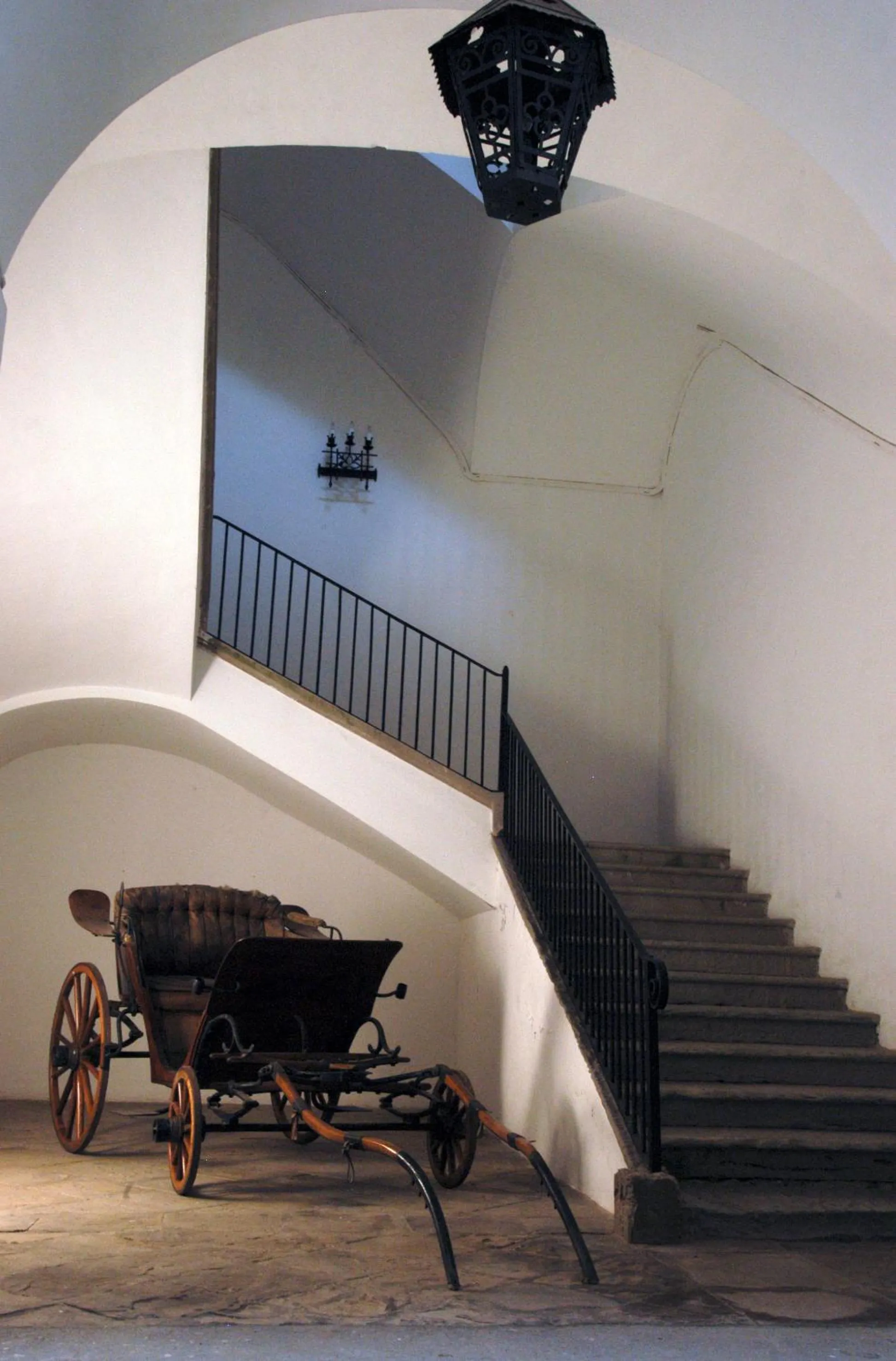 Decorative detail in Palazzo Belmonte