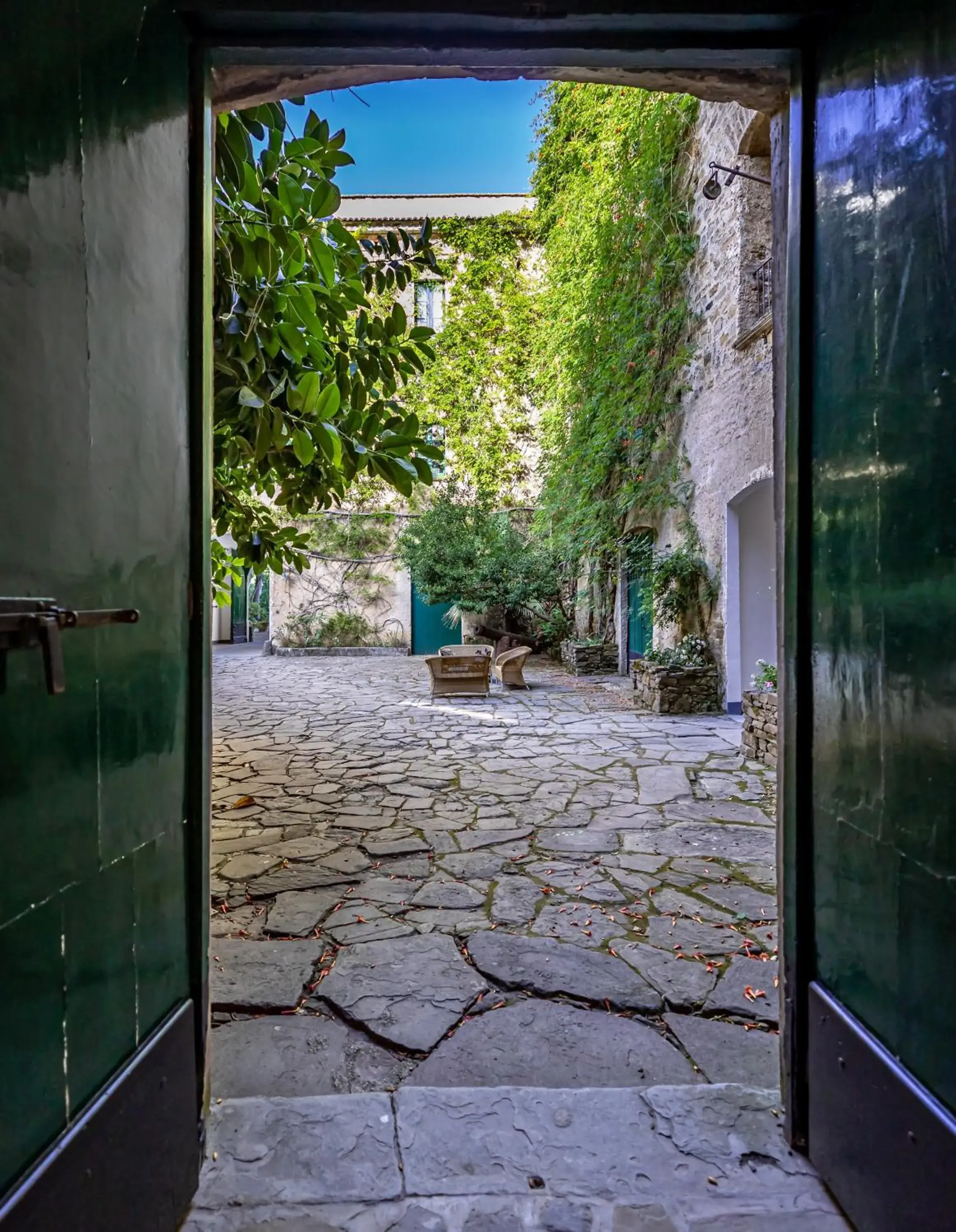 Property building in Palazzo Belmonte Property building in Palazzo Belmonte