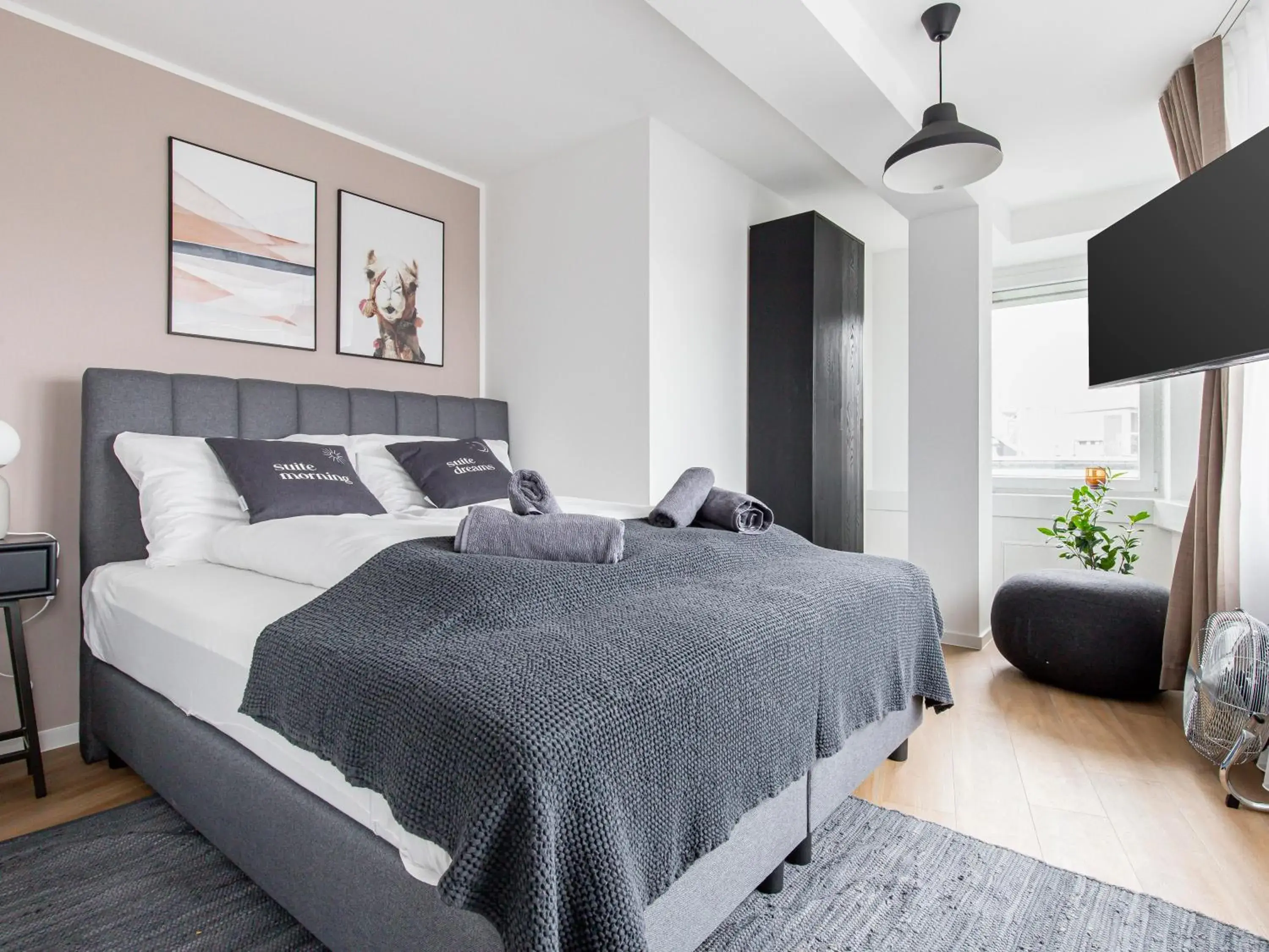 Bed in Limehome Essen Kettwiger Straße Bed in Limehome Essen Kettwiger Straße